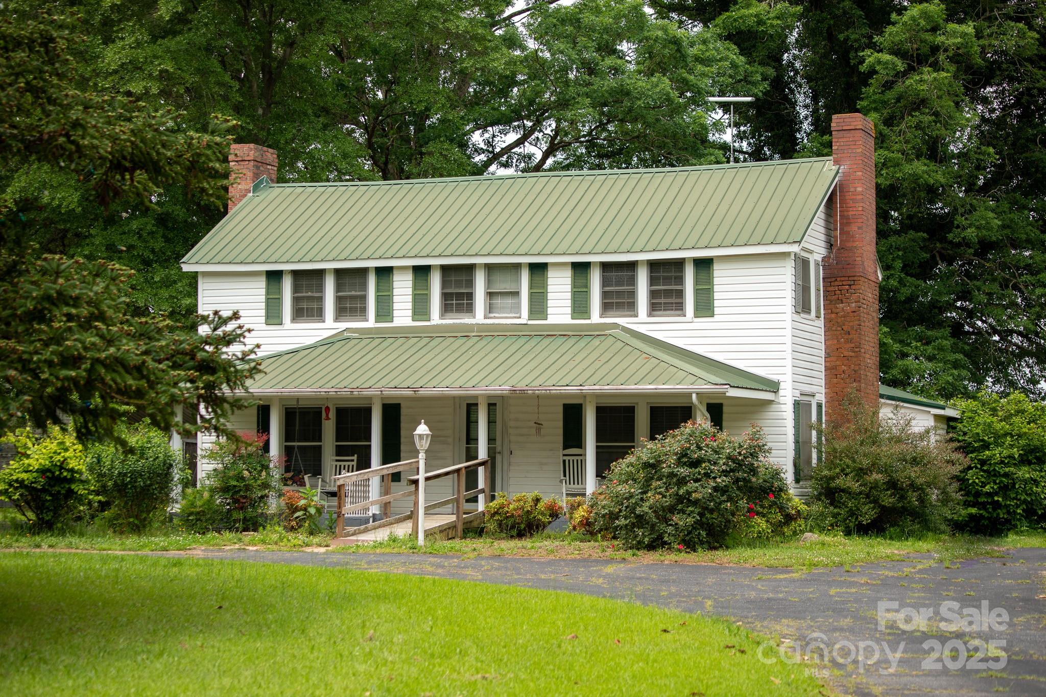 Homes for sale in Iron Station, NC | 1612 Forum Ln, Iron Station, NC 28080 | MLS# 4259663