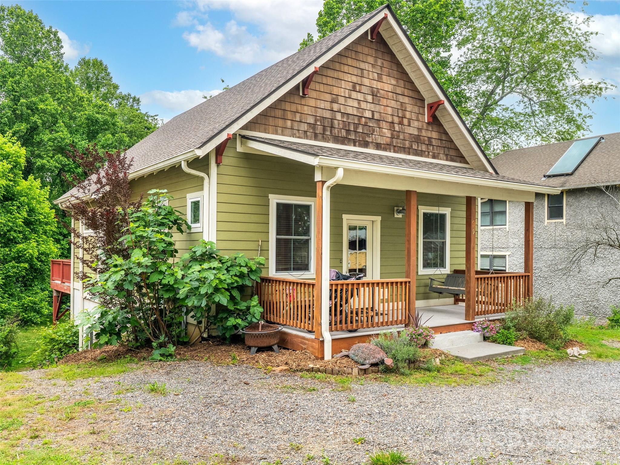 Homes for sale in Asheville, NC | 9 Reynolds Rd, Asheville, NC 28806 | MLS# 4262790