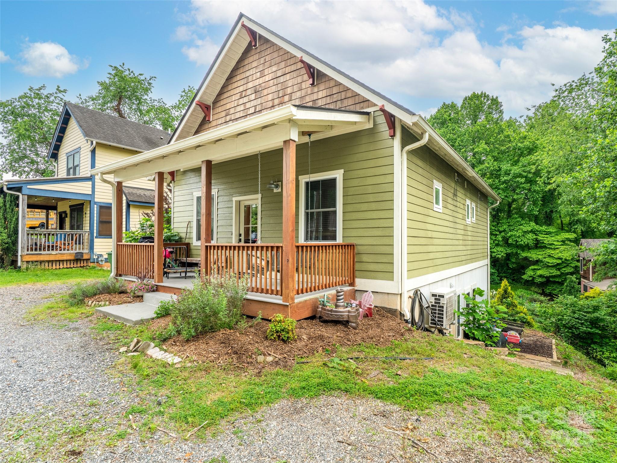 Homes for sale in Asheville, NC | 9 Reynolds Rd, Asheville, NC 28806 | MLS# 4262790