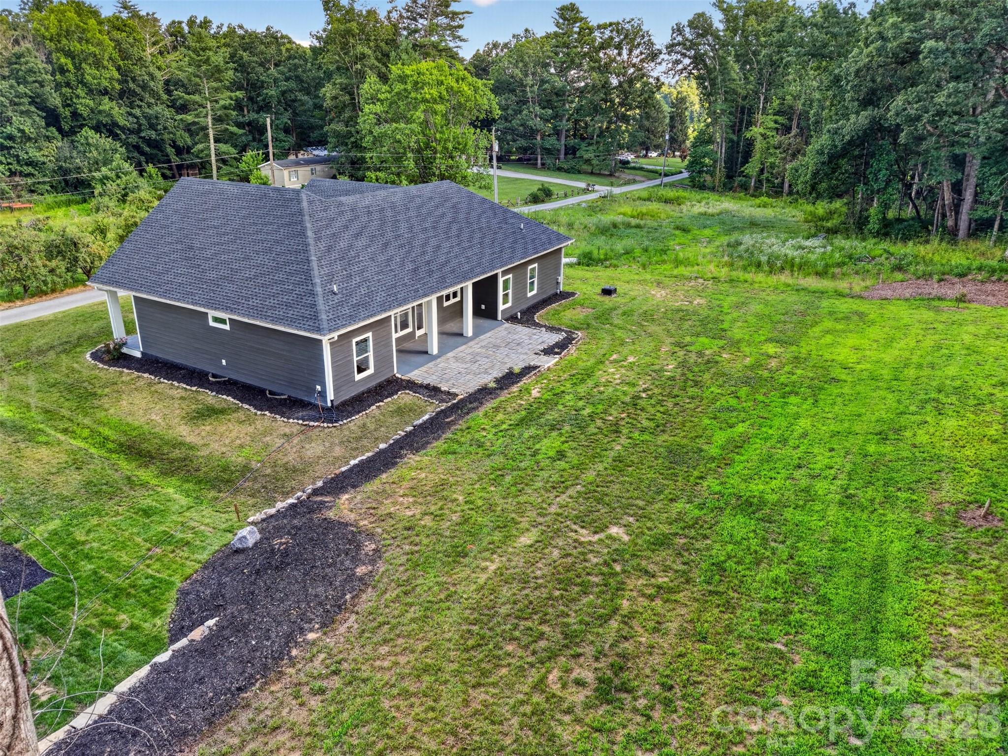 3rd image of 86 Point Hope Ln, Hendersonville, NC 28792 | MLS# 4264564
