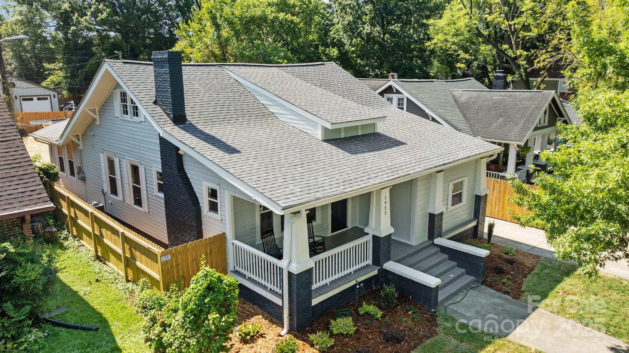 Homes for sale in Charlotte, NC | 1922 Thomas Ave, Charlotte, NC 28205 | MLS# 4264686