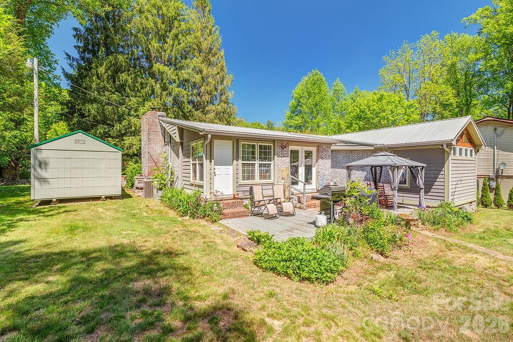 Homes for sale in Candler, NC | 2143 Pisgah Hwy, Candler, NC 28715 | MLS# 4266869