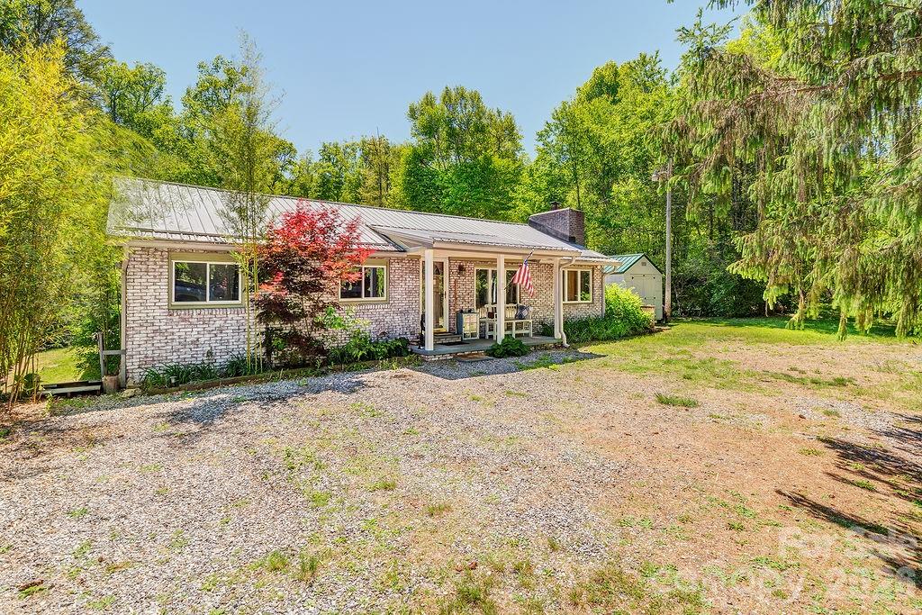 Homes for sale in Candler, NC | 2143 Pisgah Hwy, Candler, NC 28715 | MLS# 4266869