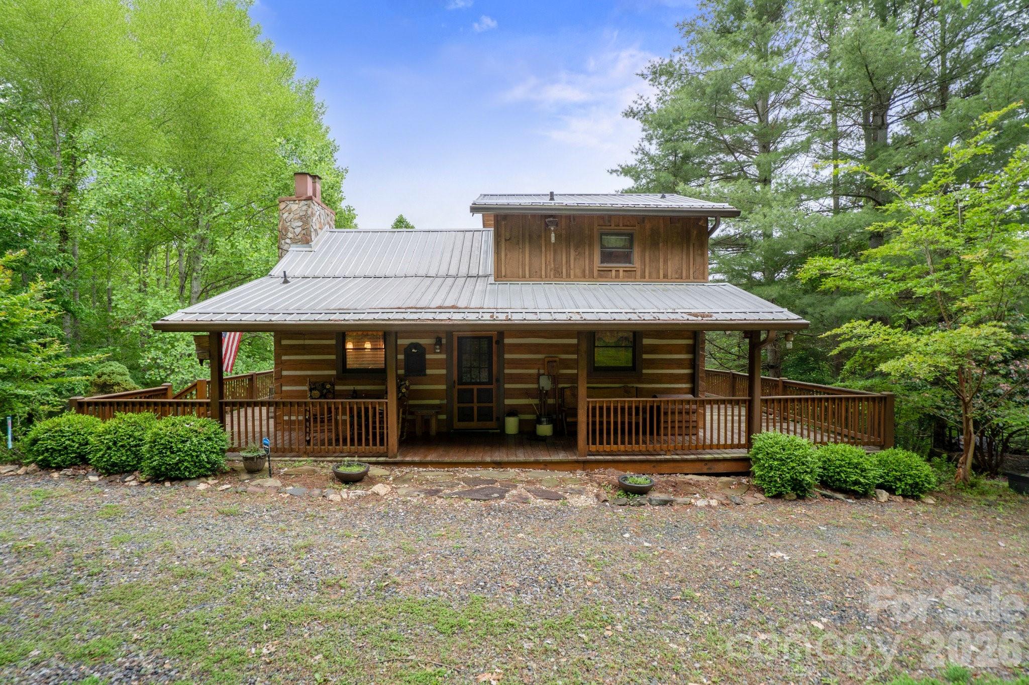 Homes for sale in Lansing, NC | 710 River Hills Rd, Lansing, NC 28643 | MLS# 4267689