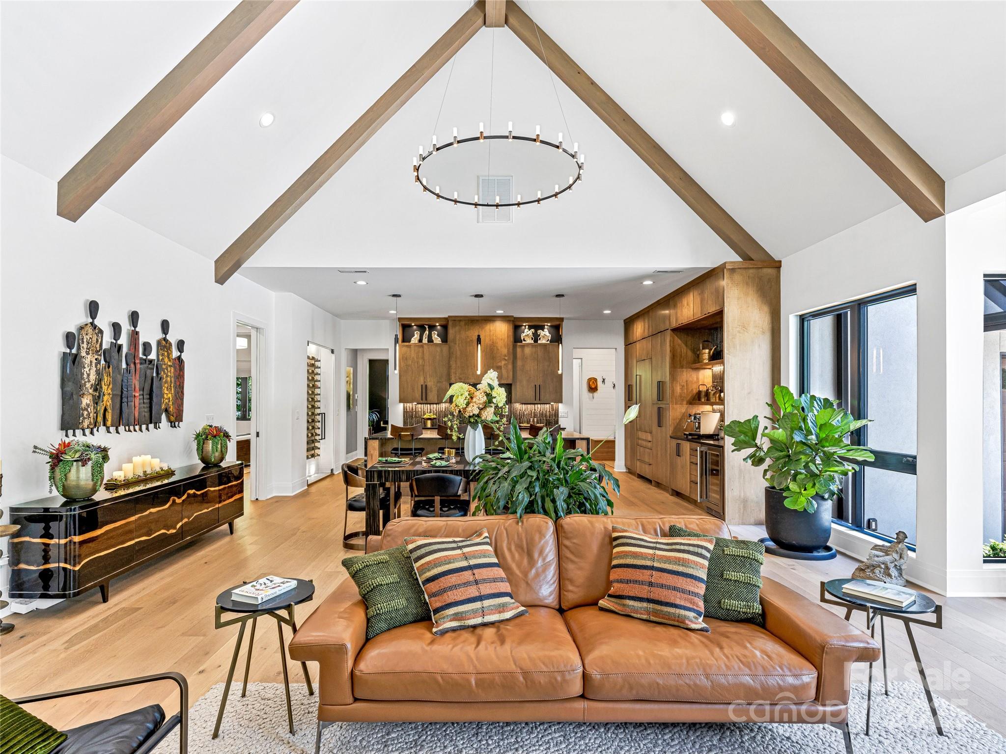 Homes for sale in Hendersonville, NC | 216 Shadybrook Trl, Hendersonville, NC 28739 | MLS# 4271745