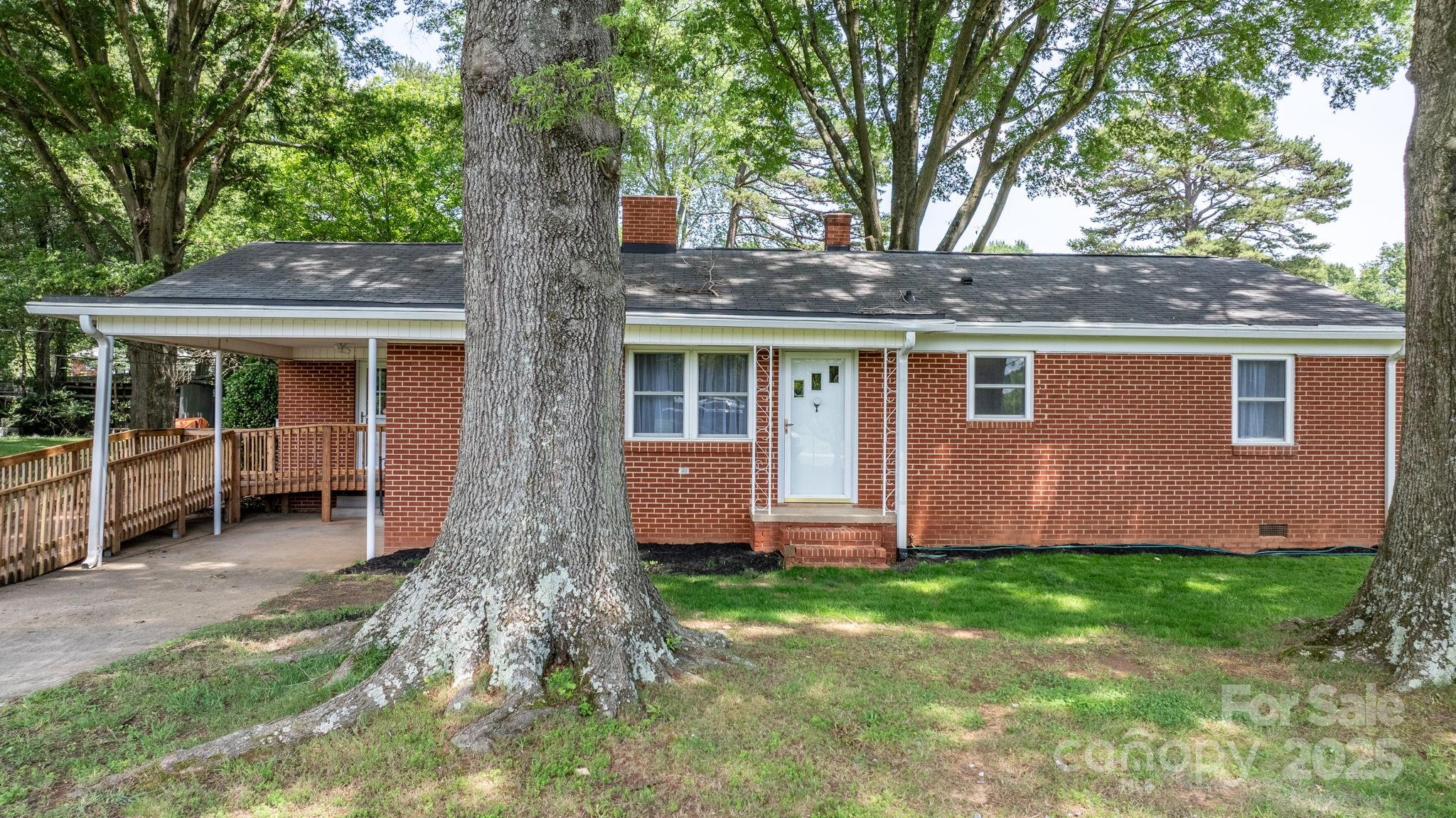 Homes for sale in Statesville, NC | 151 Third Creek Rd, Statesville, NC 28677 | MLS# 4274166