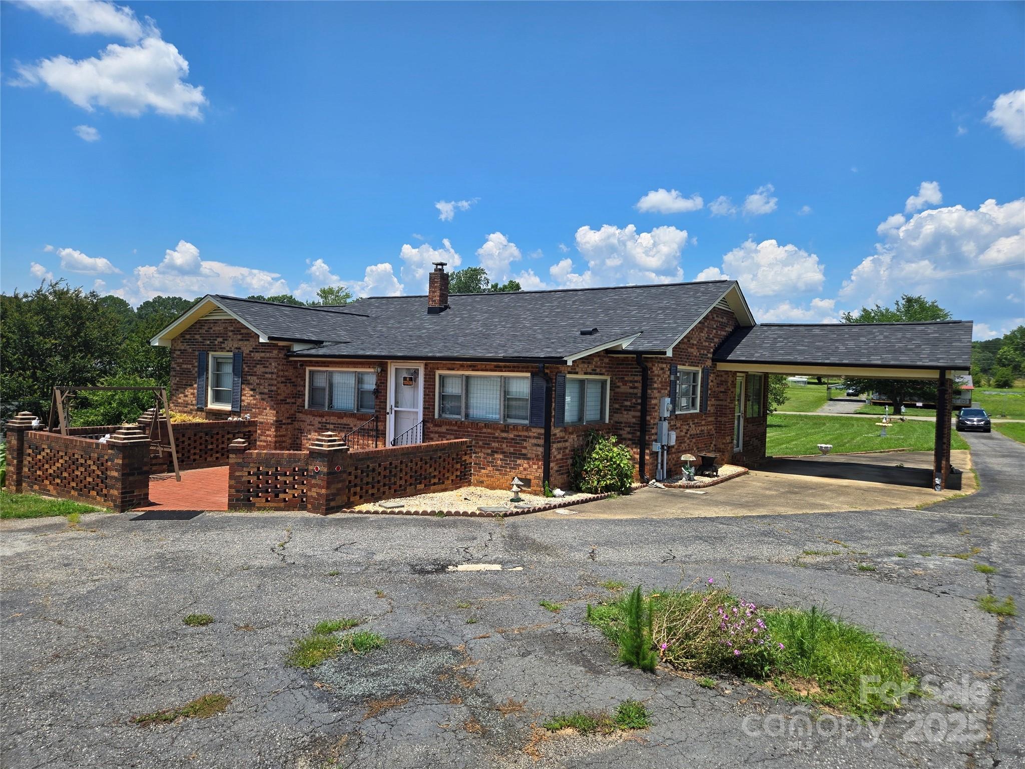 Homes for sale in Bessemer City, NC | 541 Old Nc 277 Rd, Bessemer City, NC 28016 | MLS# 4276180