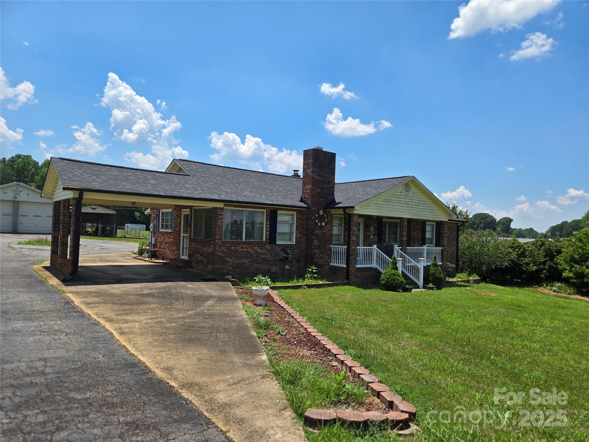 Homes for sale in Bessemer City, NC | 541 Old Nc 277 Rd, Bessemer City, NC 28016 | MLS# 4276180