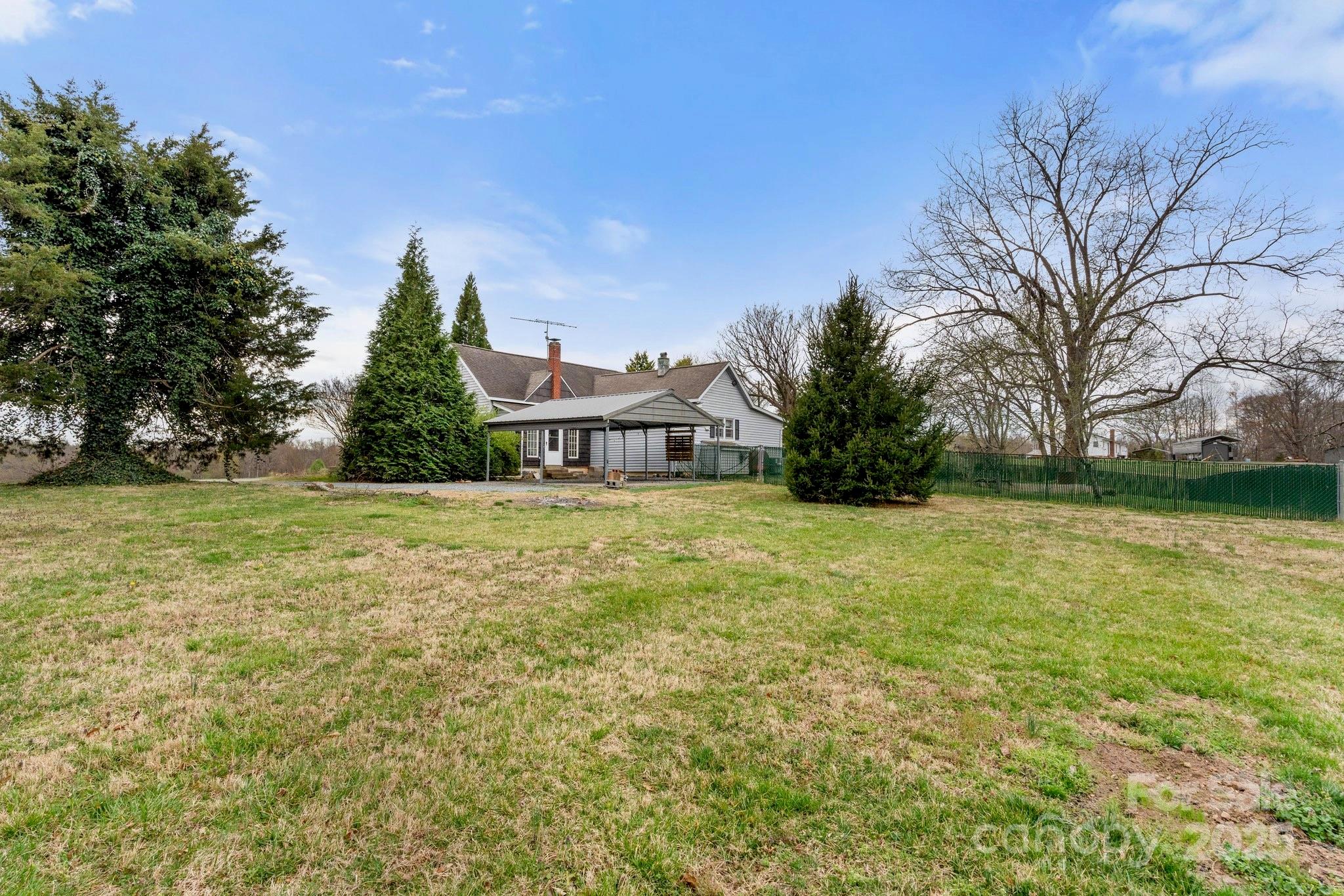 Homes for sale in East Bend, NC | 3809 Union Hill Rd, East Bend, NC 27018 | MLS# 4276532