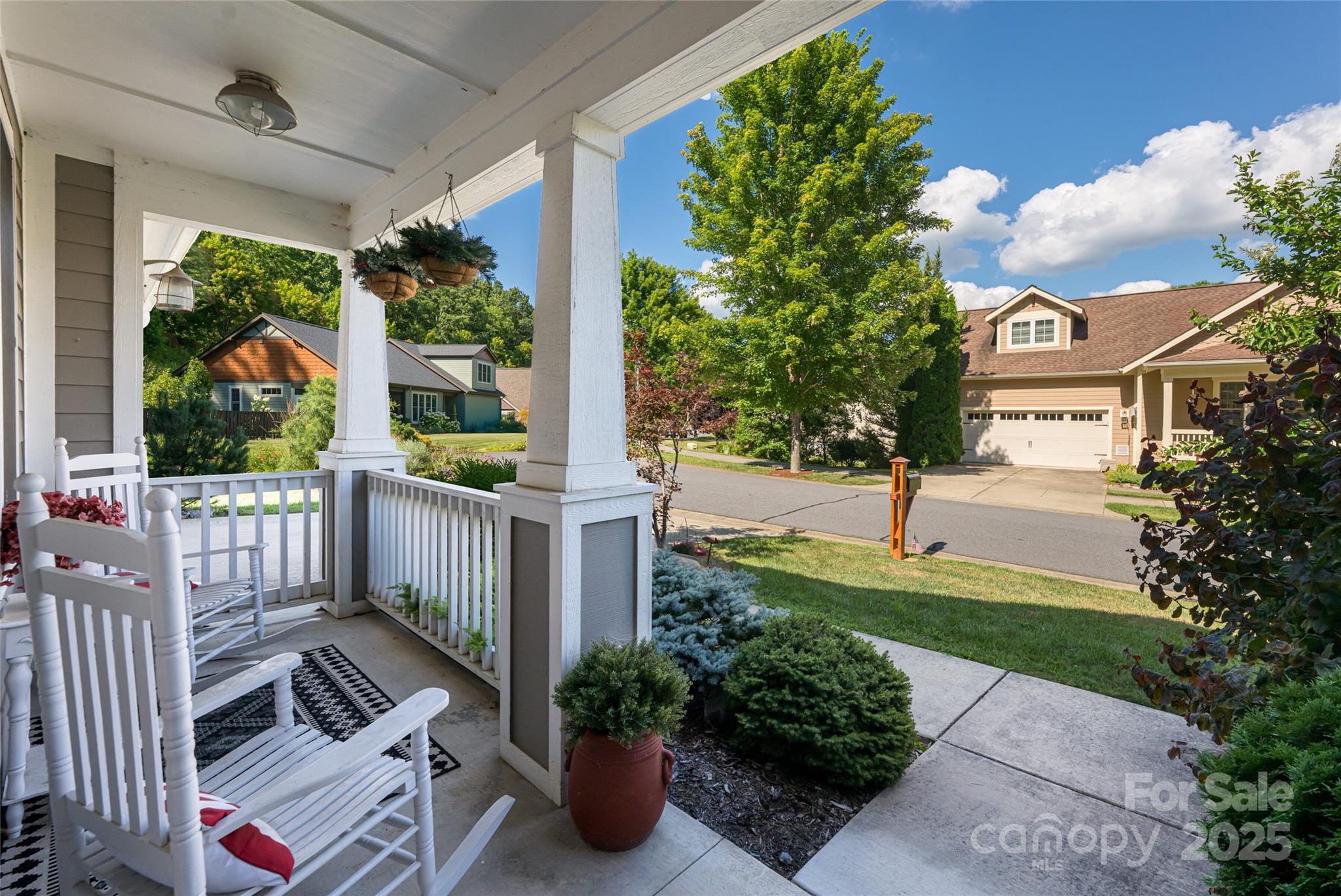 Homes for sale in Asheville, NC | 38 Pinebrook Club Dr, Asheville, NC 28804 | MLS# 4277289