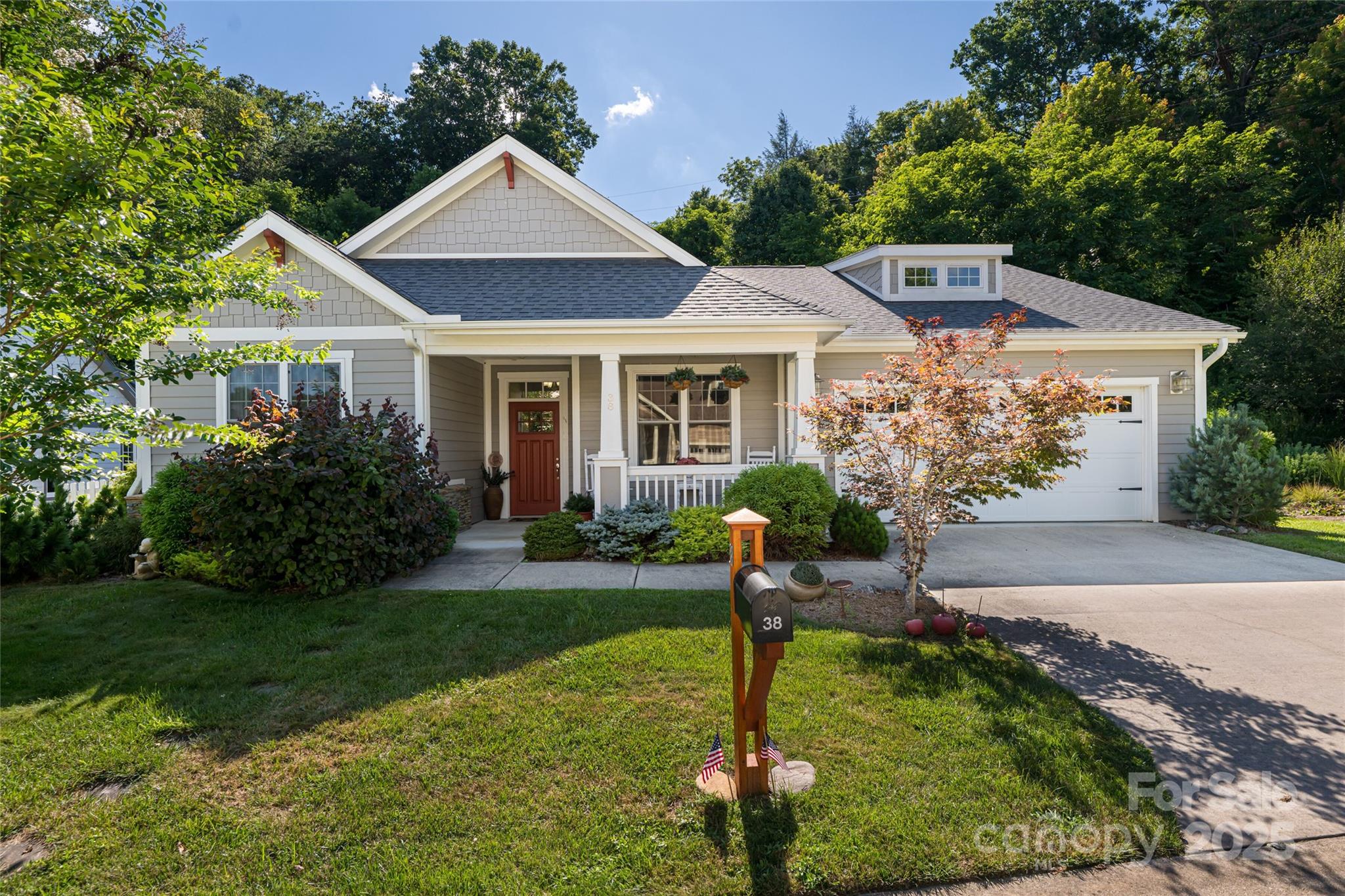 Homes for sale in Asheville, NC | 38 Pinebrook Club Dr, Asheville, NC 28804 | MLS# 4277289