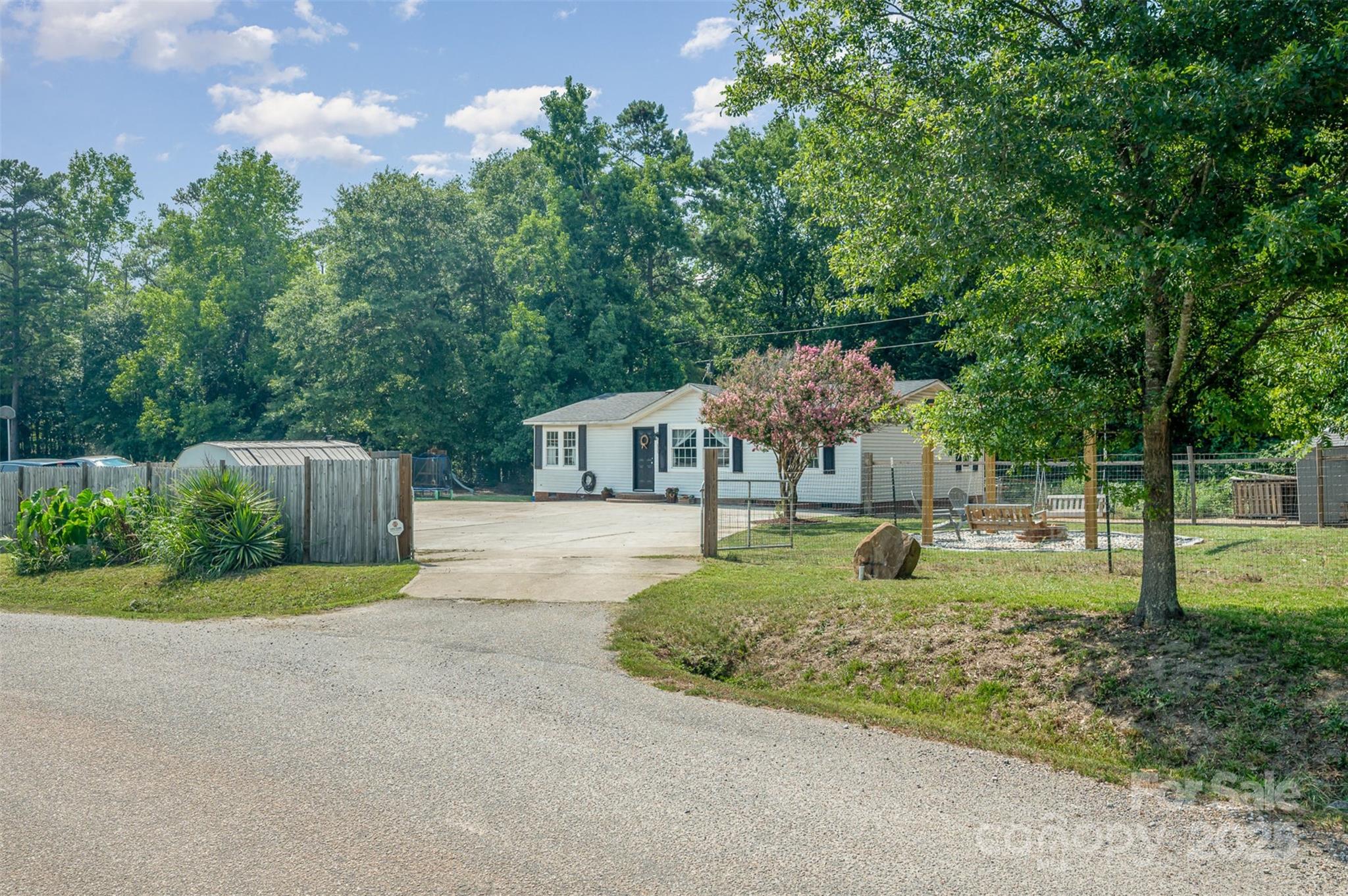 Homes for sale in Catawba, SC | 600 Will Jones Cir, Catawba, SC 29704 | MLS# 4278282