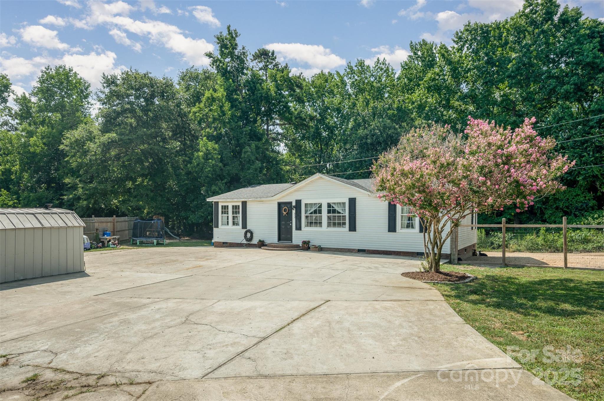 Homes for sale in Catawba, SC | 600 Will Jones Cir, Catawba, SC 29704 | MLS# 4278282