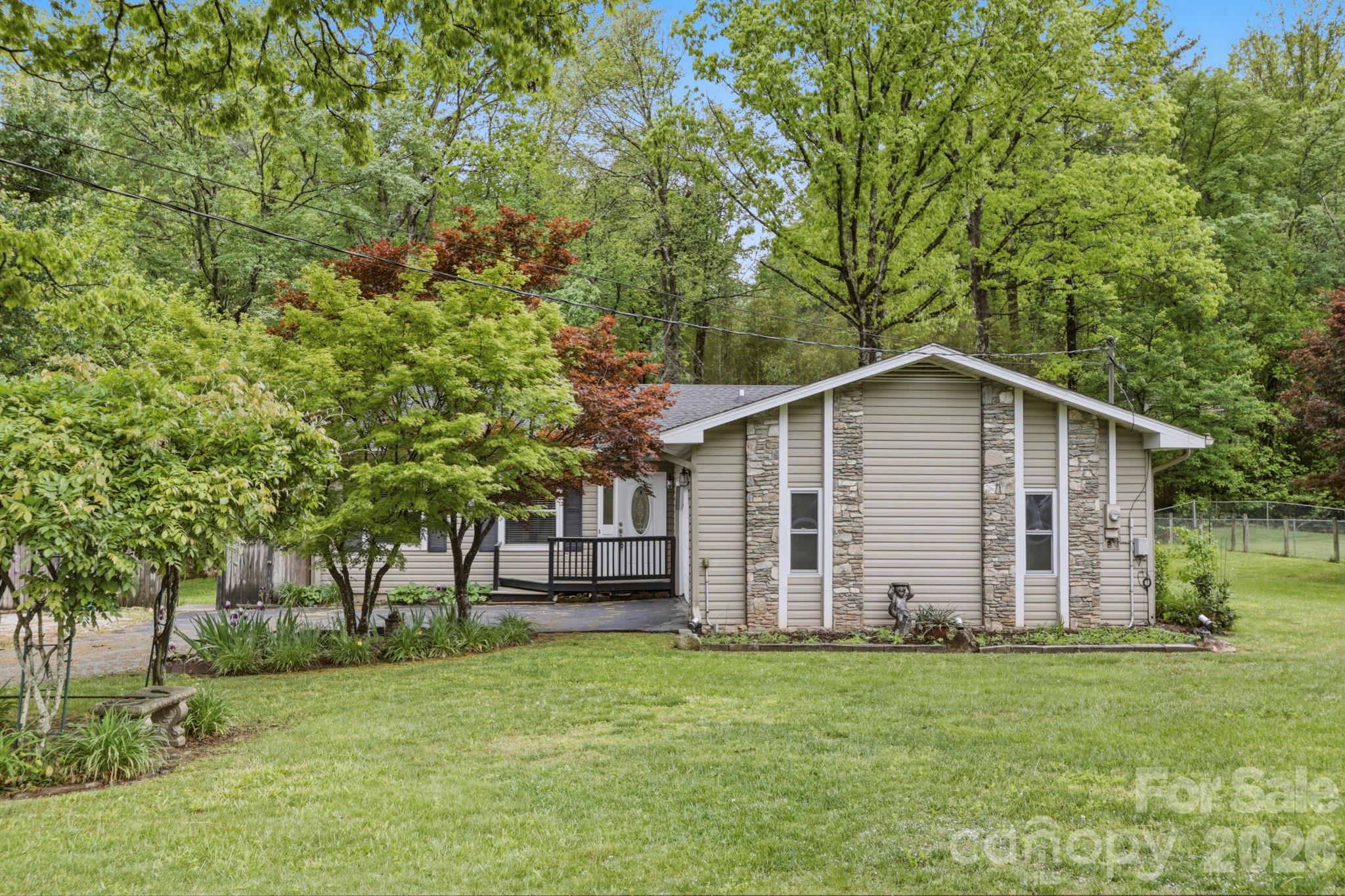 Homes for sale in Fletcher, NC | 25 Norman Rd, Fletcher, NC 28732 | MLS# 4278825