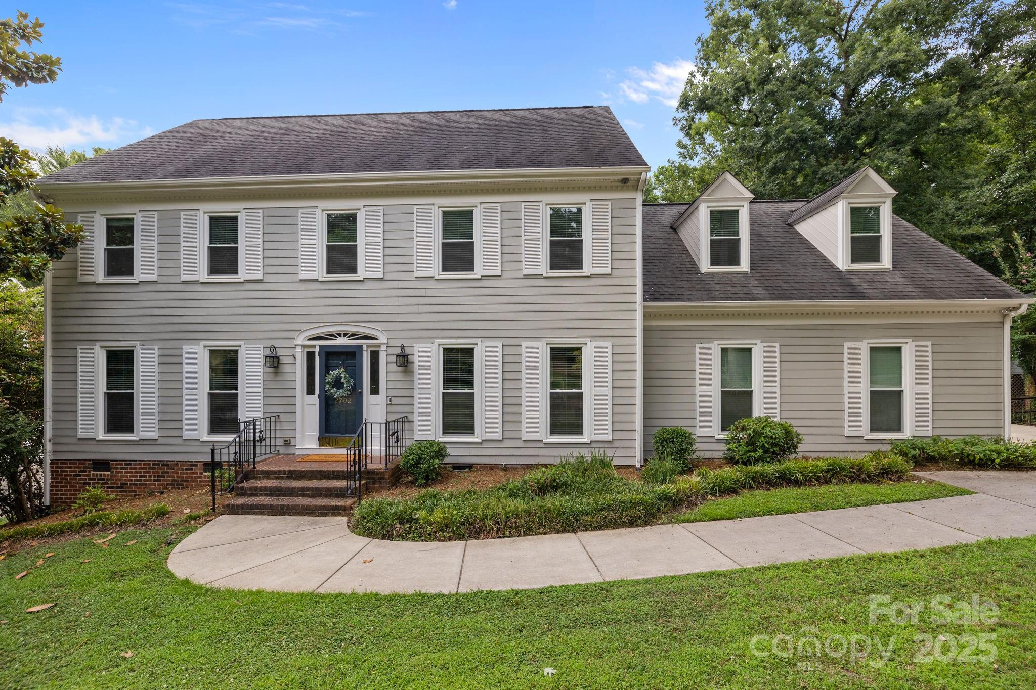 Homes for sale in Matthews, NC | 2702 Oxborough Dr, Matthews, NC 28105 | MLS# 4282364