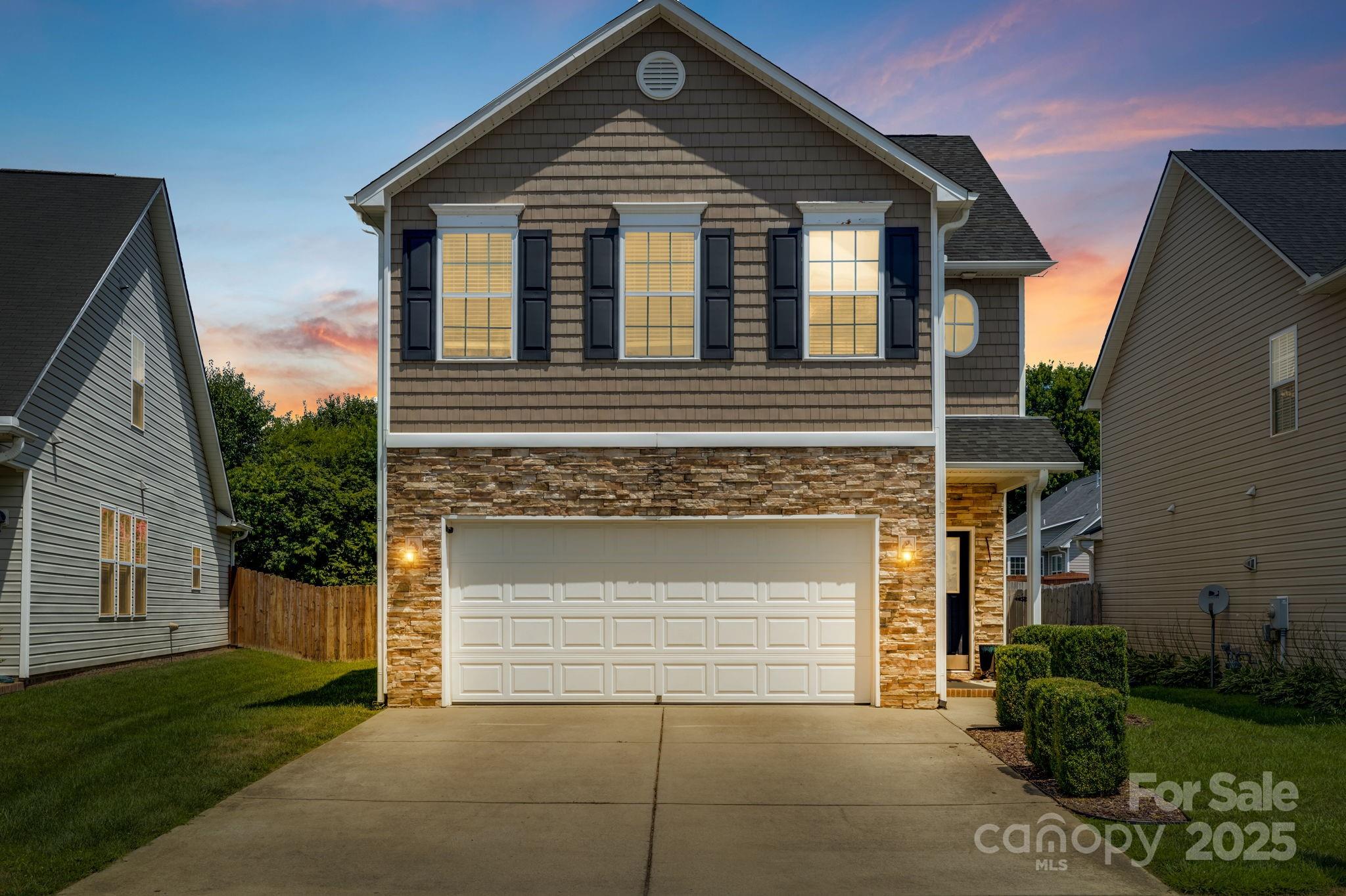 Homes for sale in Fletcher, NC | 34 Chowan Dr, Fletcher, NC 28732 | MLS# 4286913