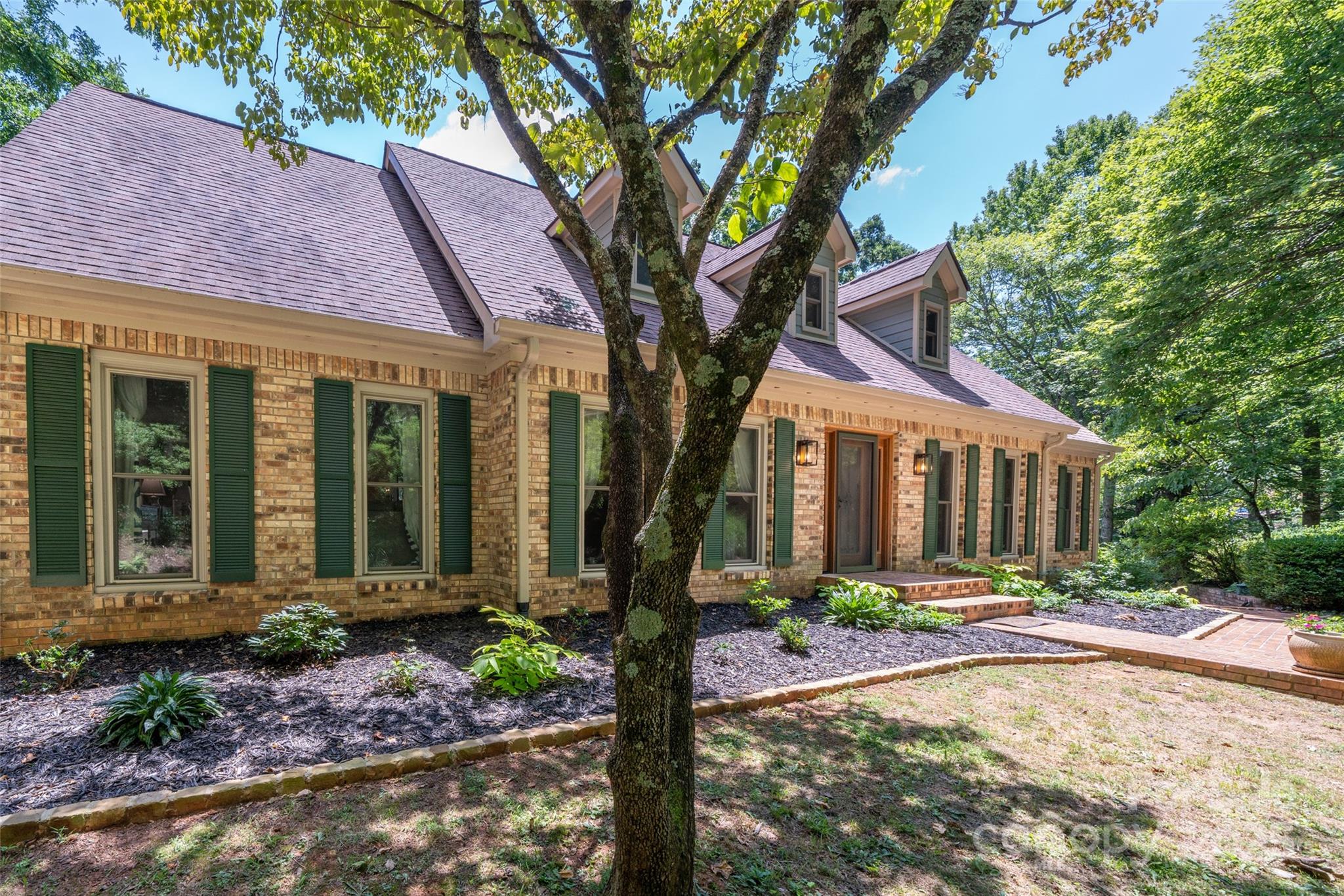 Homes for sale in Mills River, NC | 1104 High Vista Dr, Mills River, NC 28759 | MLS# 4287217