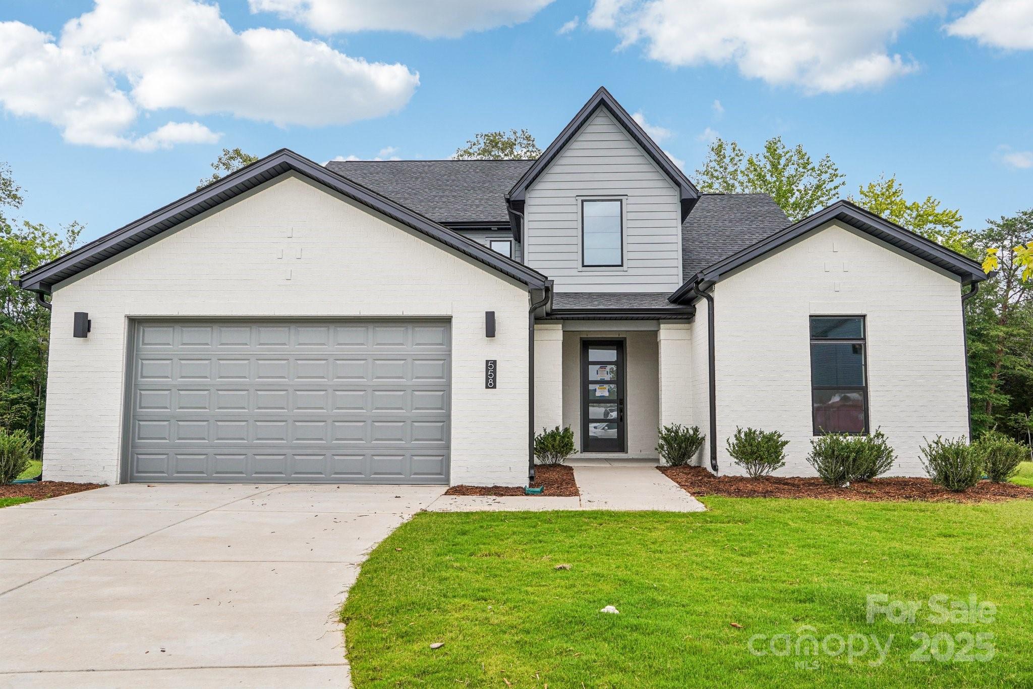 Homes for sale in Tega Cay, SC | 558 Tonka Path, Tega Cay, SC 29708 | MLS# 4287476