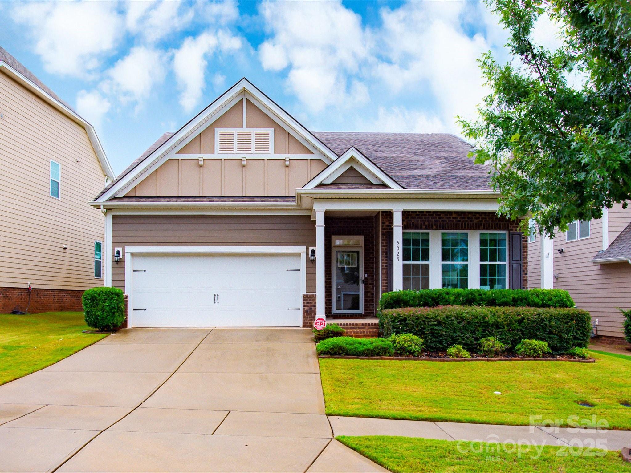 Homes for sale in Waxhaw, NC | 5028 Oakmere Rd, Waxhaw, NC 28173 | MLS# 4290827