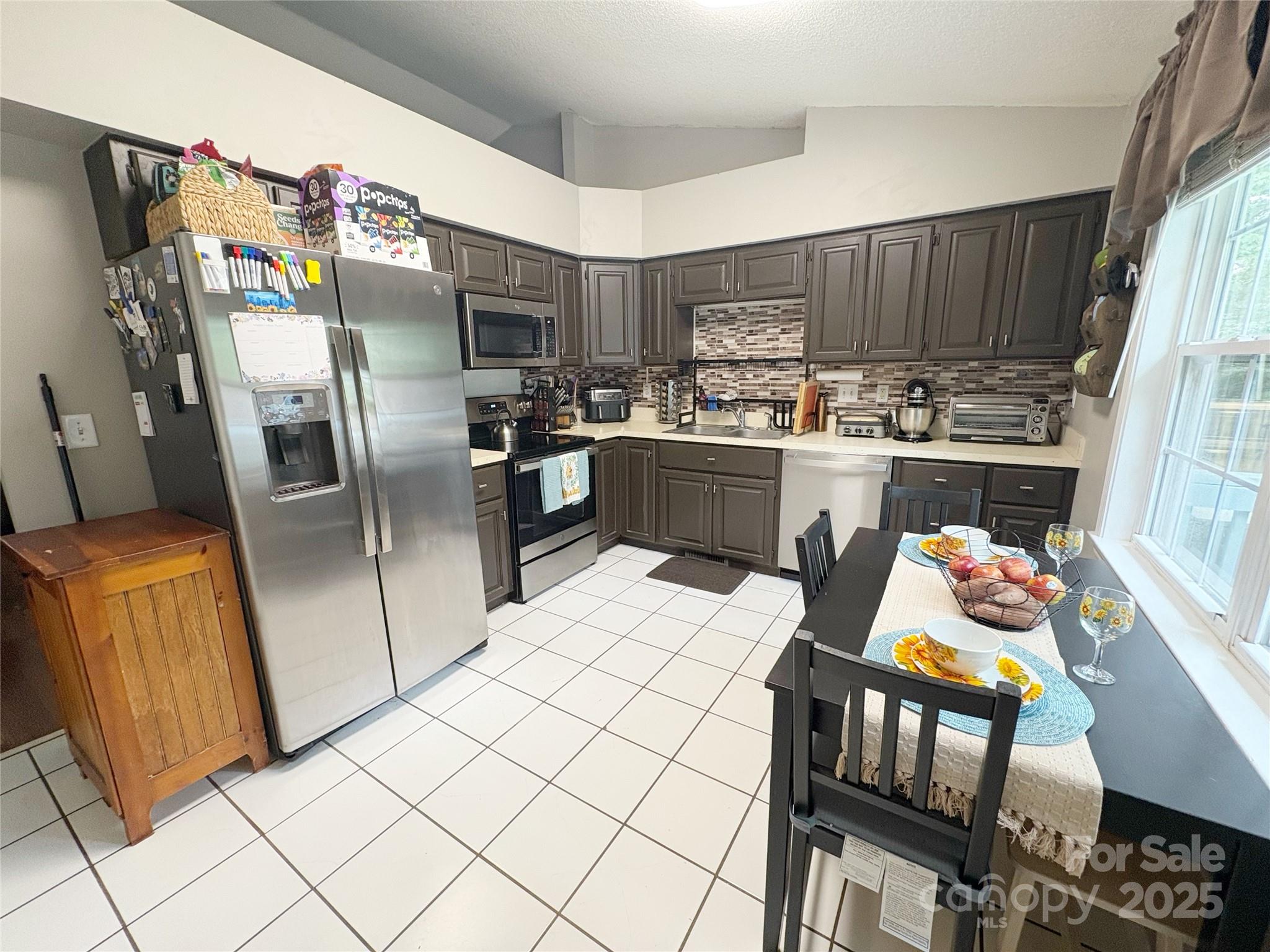 Homes for sale in Concord, NC | 1515 Cambridge Heights Pl Nw, Concord, NC 28027 | MLS# 4292466