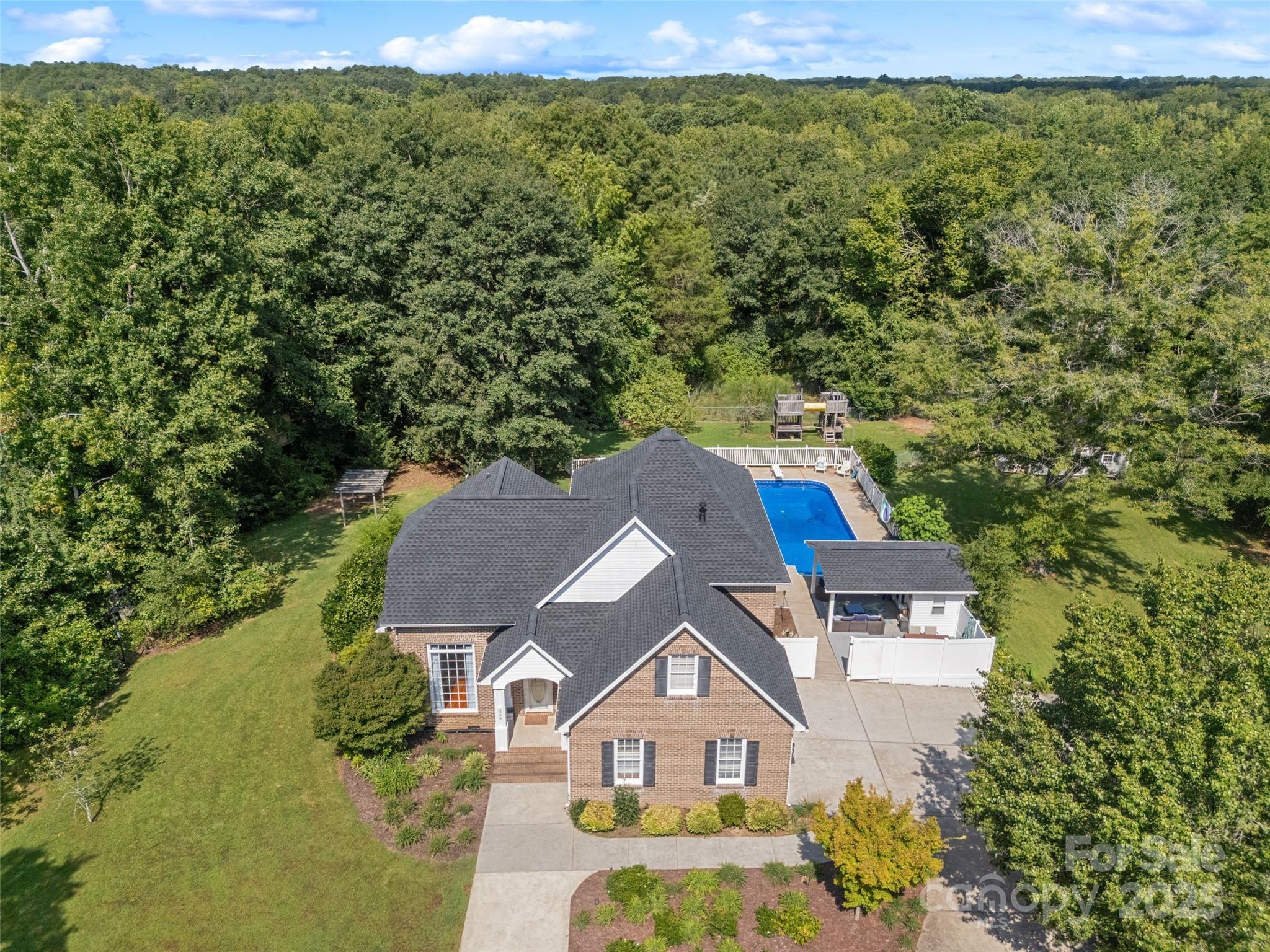 Homes for sale in Catawba, SC | 355 Leisure Ln, Catawba, SC 29704 | MLS# 4294223