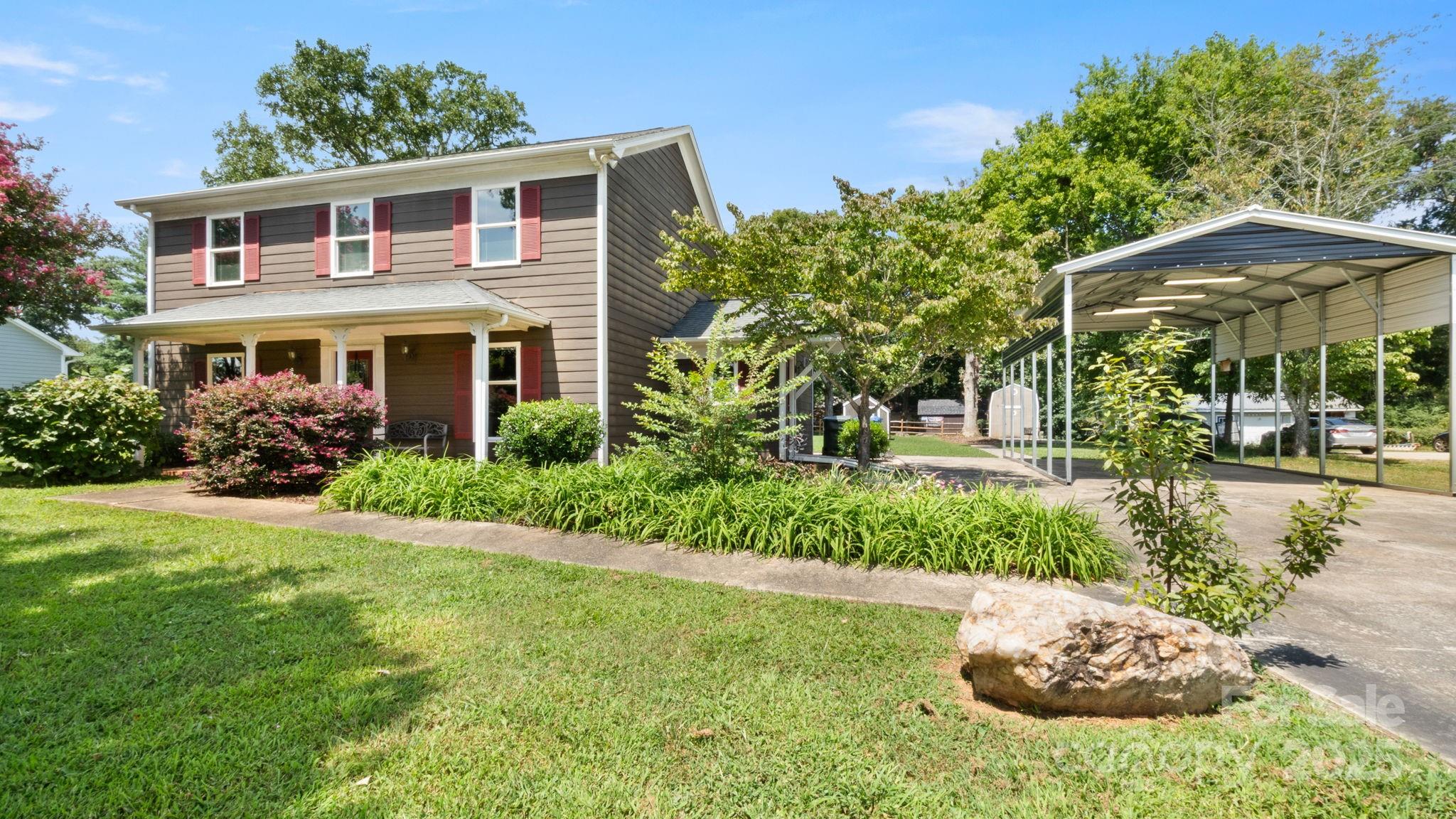 Homes for sale in Mint Hill, NC | 8809 Fairview Rd, Mint Hill, NC 28227 | MLS# 4296530