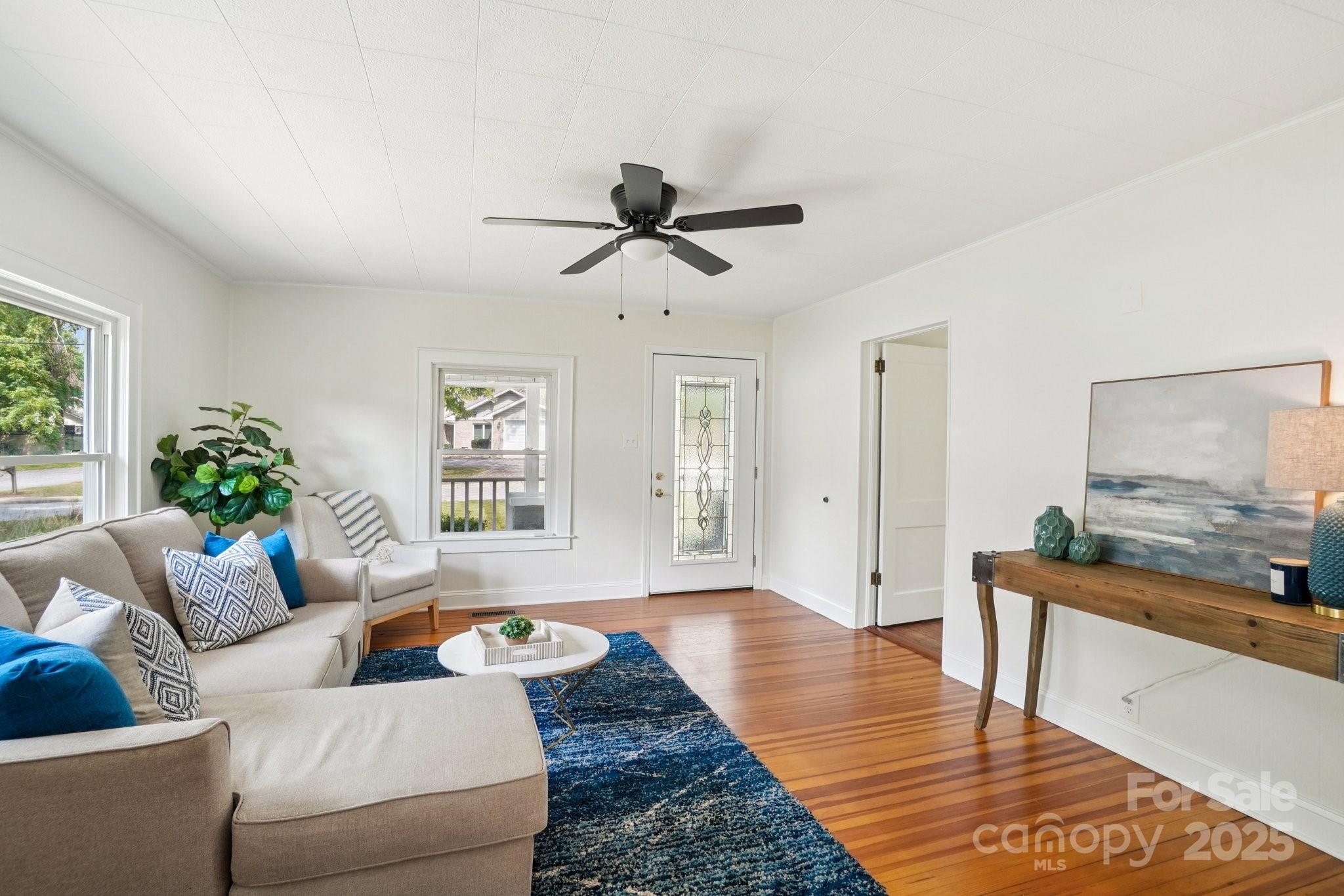 Homes for sale in Hendersonville, NC | 616 Ray Ave, Hendersonville, NC 28792 | MLS# 4296810