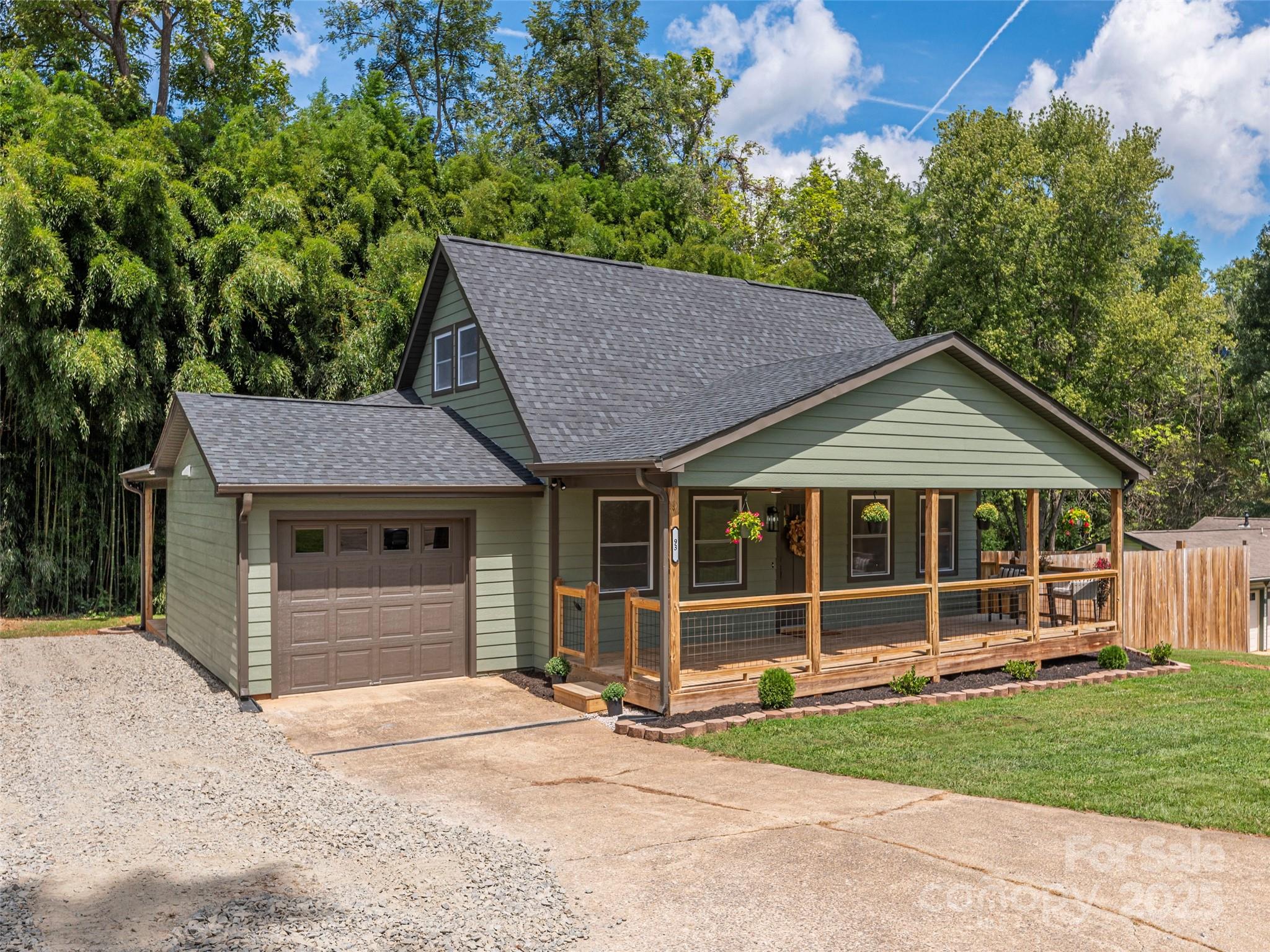 Homes for sale in Clyde, NC | 93 Cresthaven Dr, Clyde, NC 28721 | MLS# 4298004