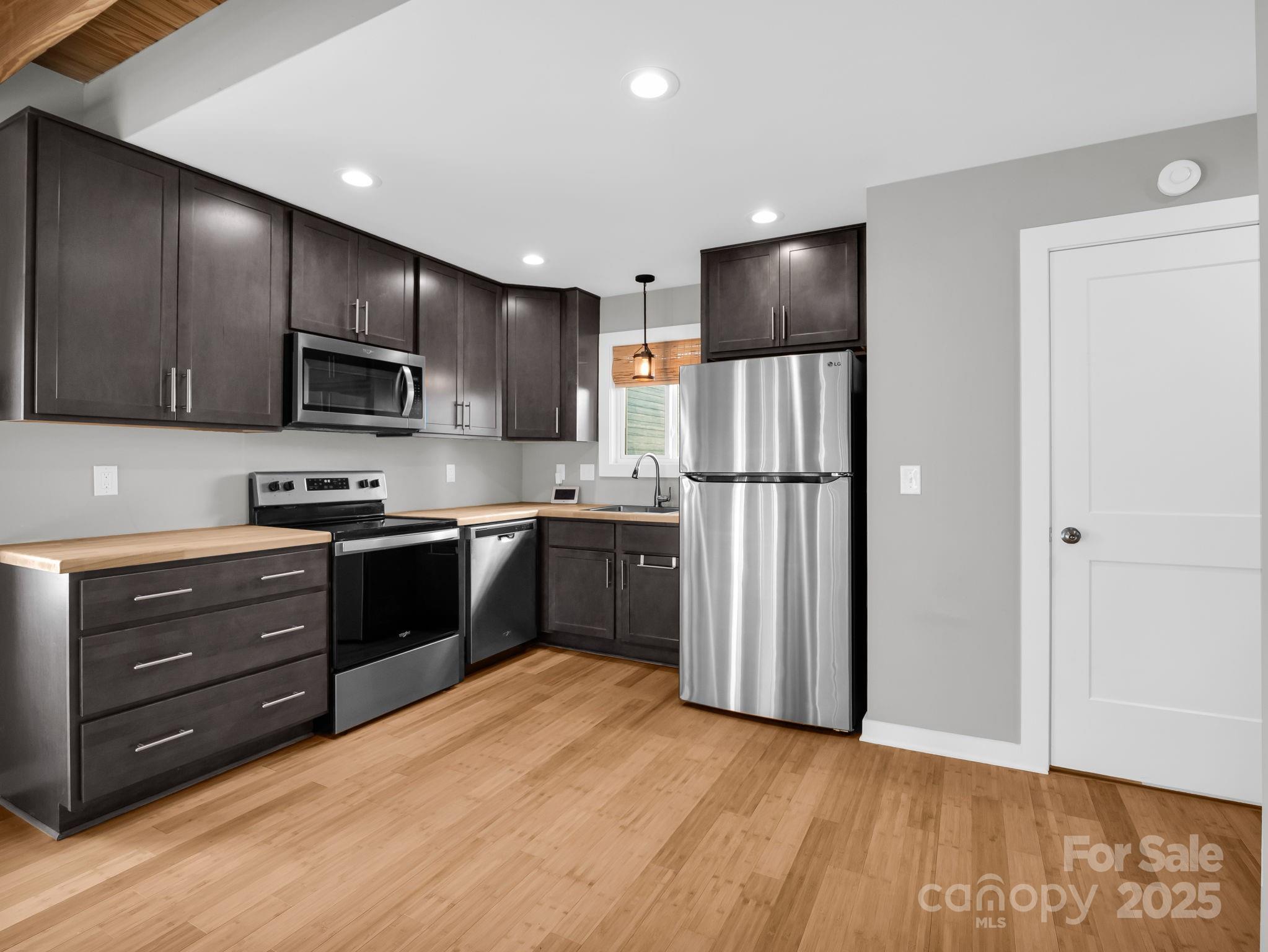 Homes for sale in Arden, NC | 9 W Citra St, Arden, NC 28704 | MLS# 4299774