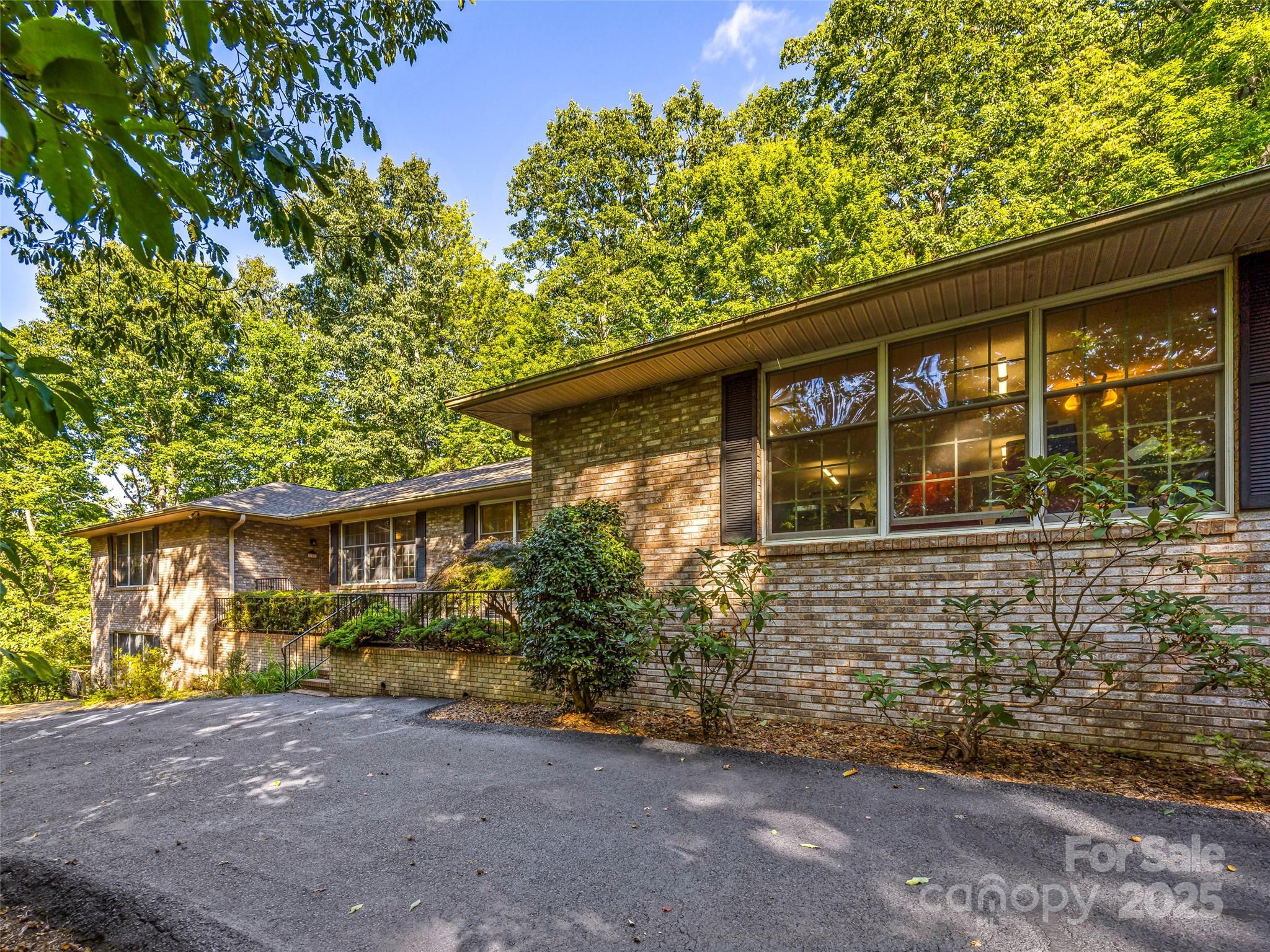 Homes for sale in Flat Rock, NC | 310 Claremont Dr, Flat Rock, NC 28731 | MLS# 4302043