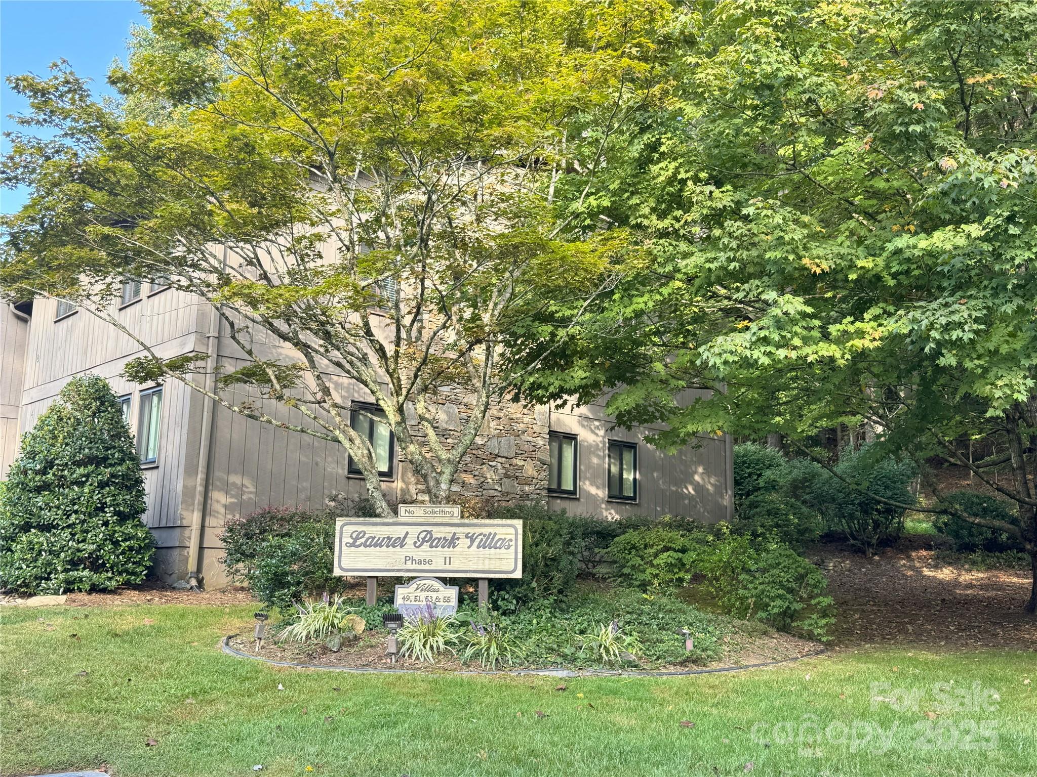 Homes for sale in Laurel Park, NC | 51 Lake Dr #N-3, Laurel Park, NC 28739 | MLS# 4303816