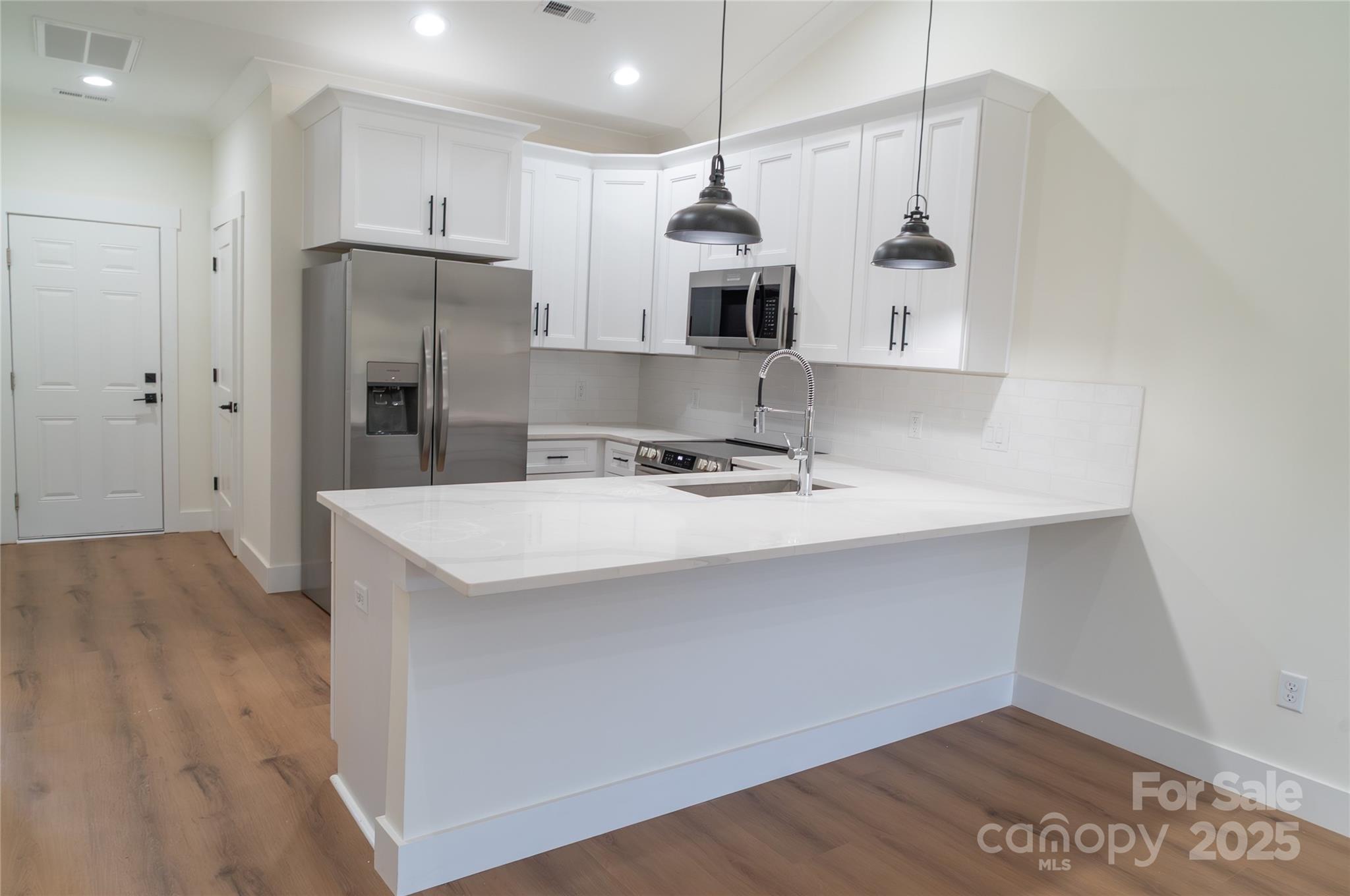 Homes for sale in Morganton, NC | 102 Ivy Ct, Morganton, NC 28655 | MLS# 4304764