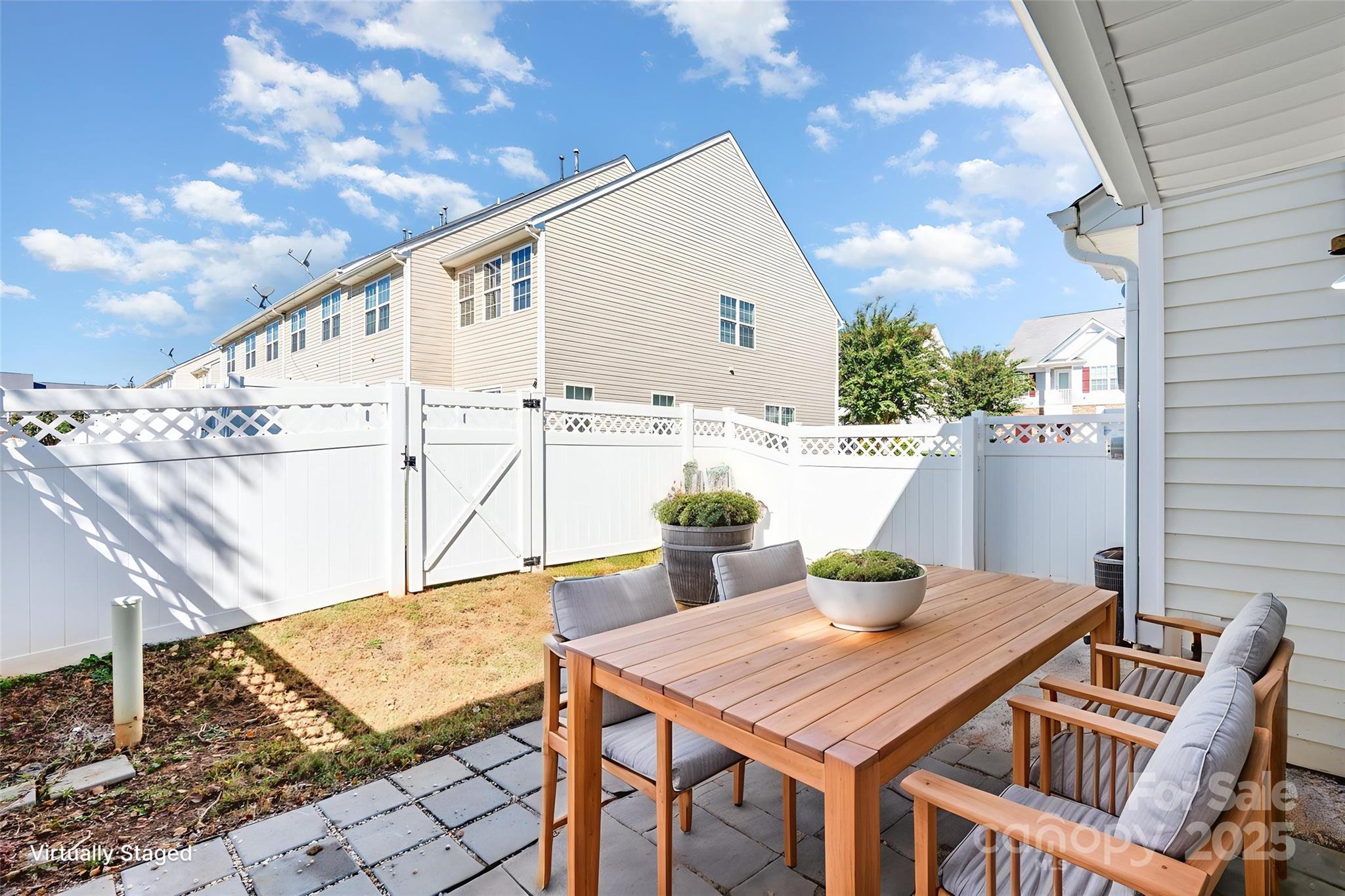 Homes for sale in Clover, SC | 2095 Shady Pond Dr, Clover, SC 29710 | MLS# 4307957