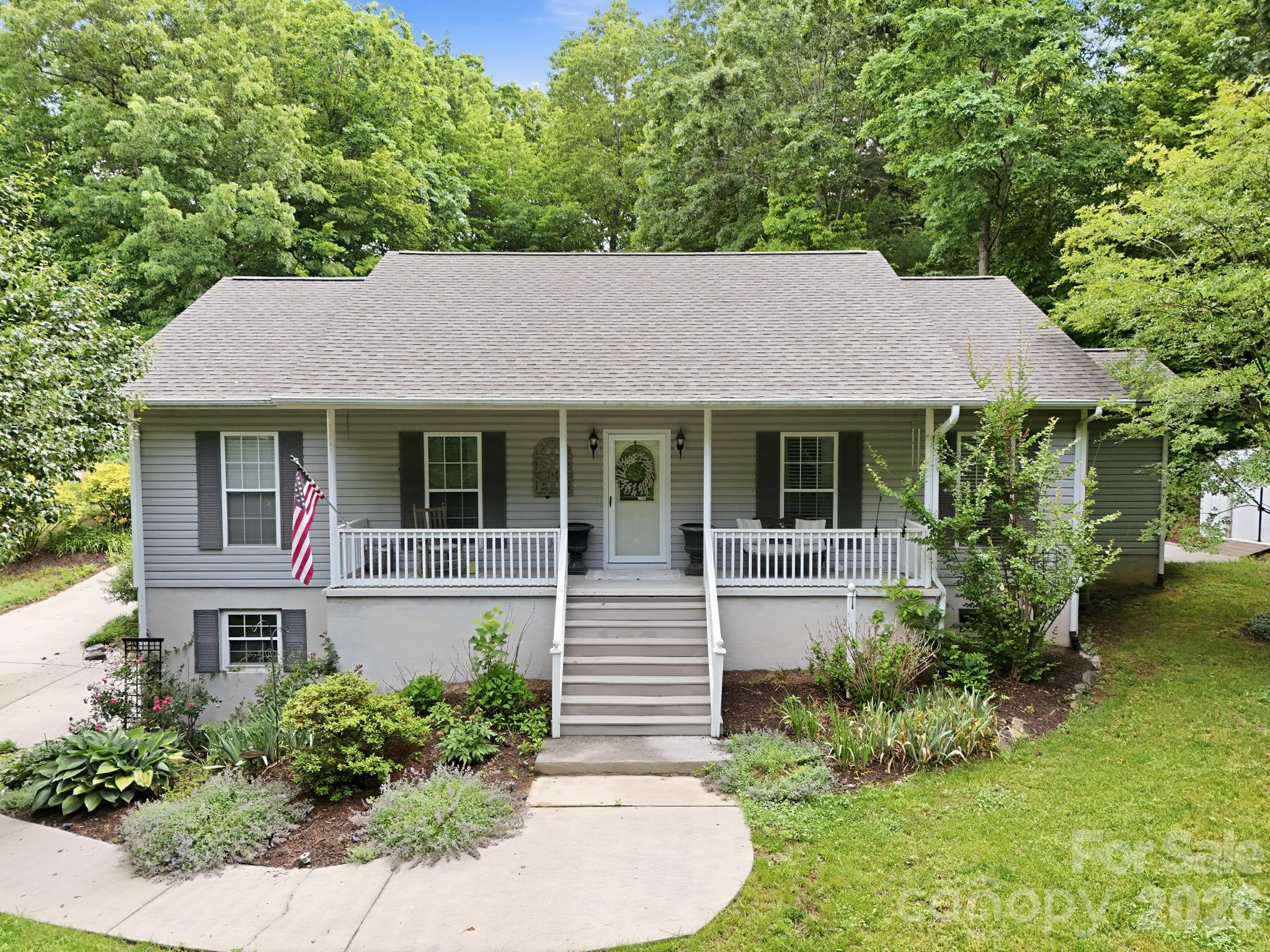 Homes for sale in Swannanoa, NC | 124/128 Lytle Cove Rd, Swannanoa, NC 28778 | MLS# 4313522
