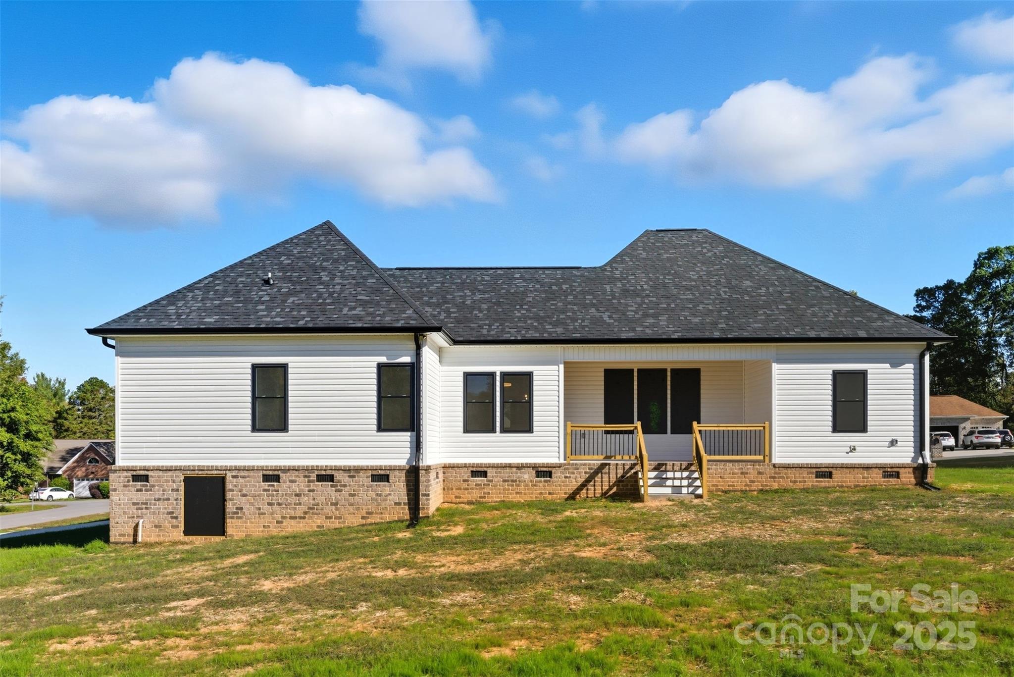 Homes for sale in Conover, NC | 1213 Creekside Dr, Conover, NC 28613 | MLS# 4314229