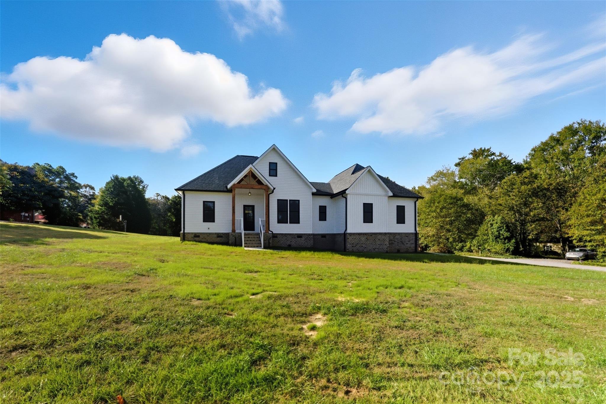 Homes for sale in Conover, NC | 1213 Creekside Dr, Conover, NC 28613 | MLS# 4314229