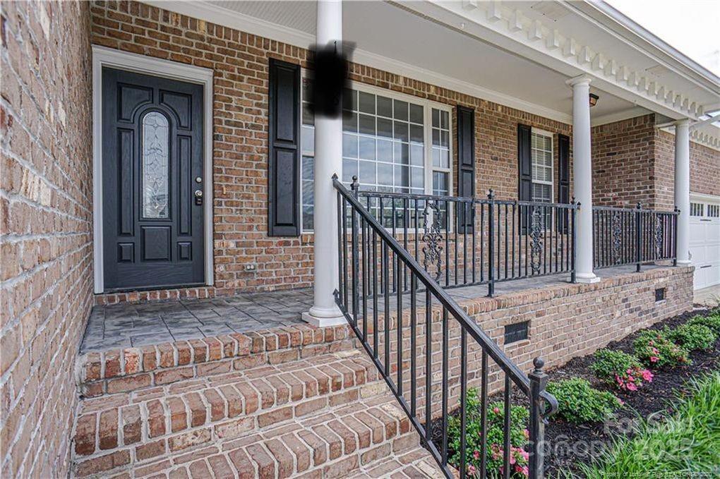 Homes for sale in Fayetteville, NC | 1838 Rockrose Dr, Fayetteville, NC 28312 | MLS# 4315010