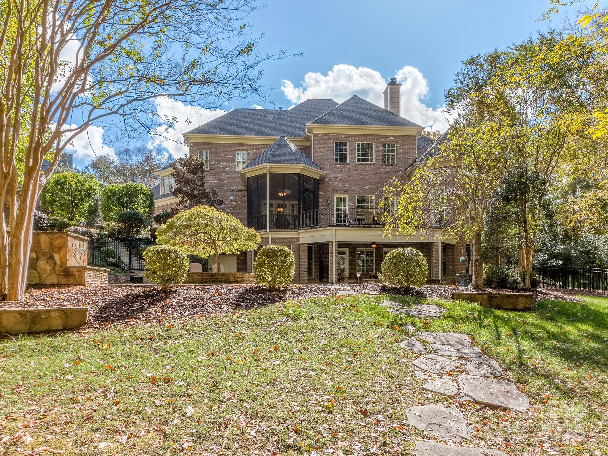 Homes for sale in Charlotte, NC | 5554 Meadow Haven Ln, Charlotte, NC 28270 | MLS# 4316714