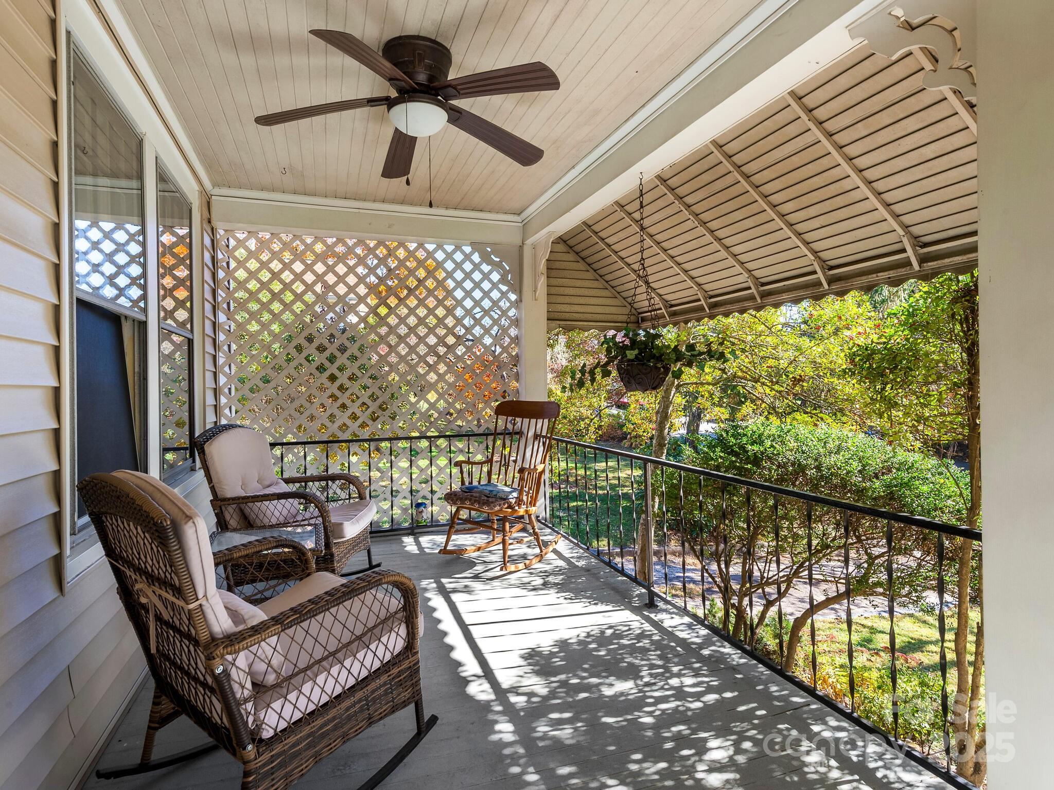 Homes for sale in Asheville, NC | 127 Pennsylvania Ave, Asheville, NC 28806 | MLS# 4316955