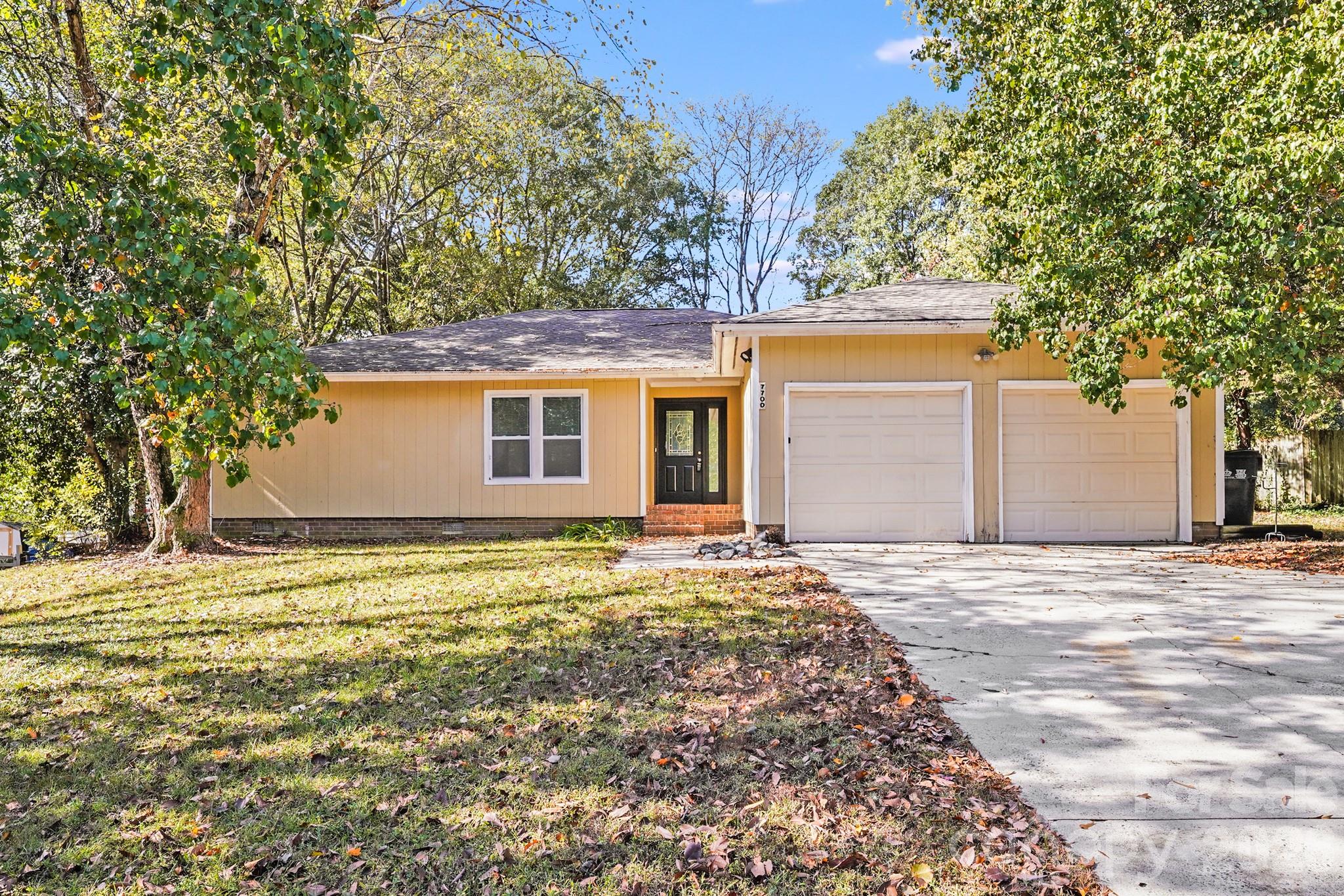 Homes for sale in Charlotte, NC | 7700 Park Vista Cir, Charlotte, NC 28226 | MLS# 4317237