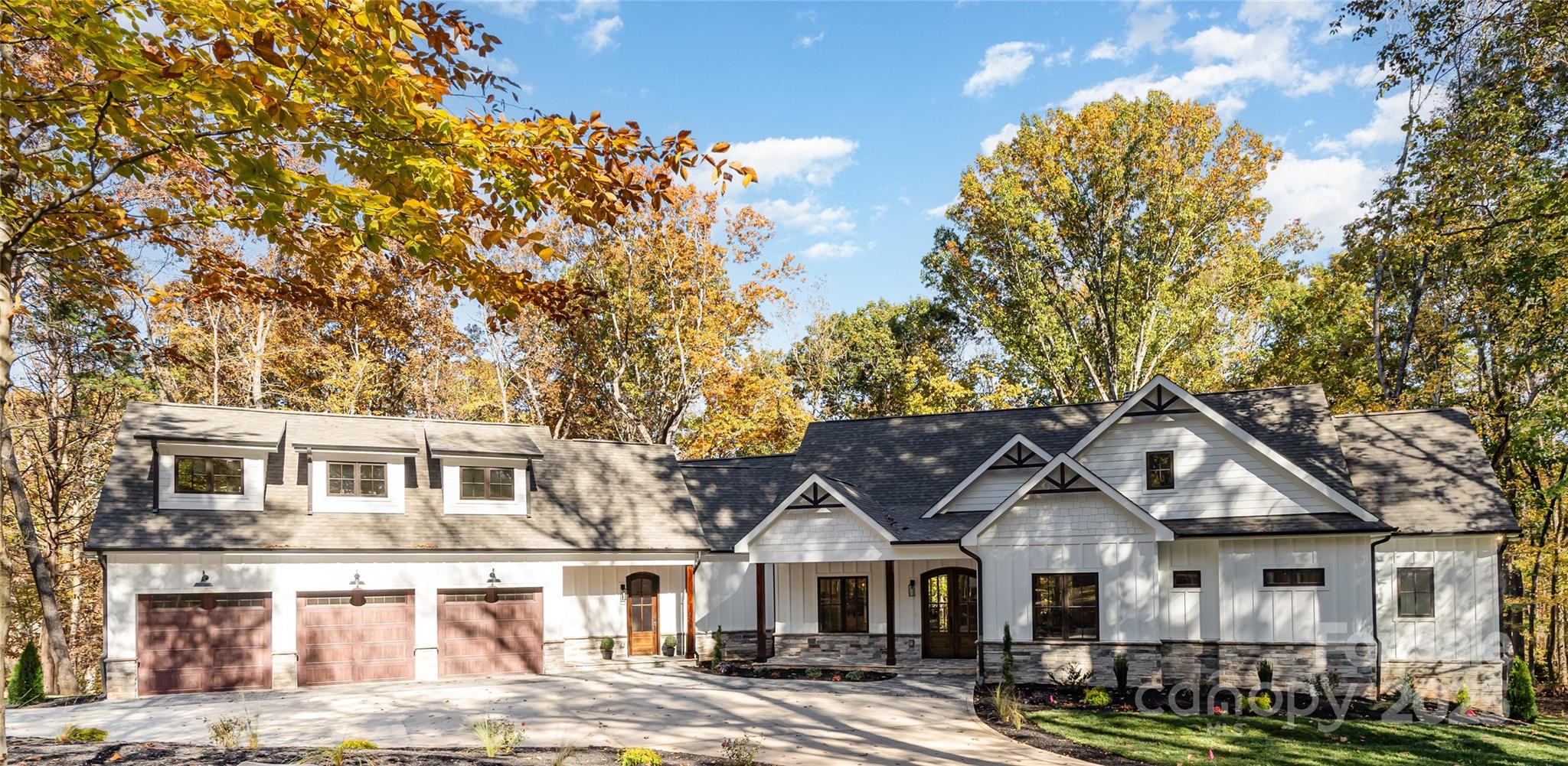 Homes for sale in Charlotte, NC | 6632 Silver Fox Rd, Charlotte, NC 28270 | MLS# 4317982