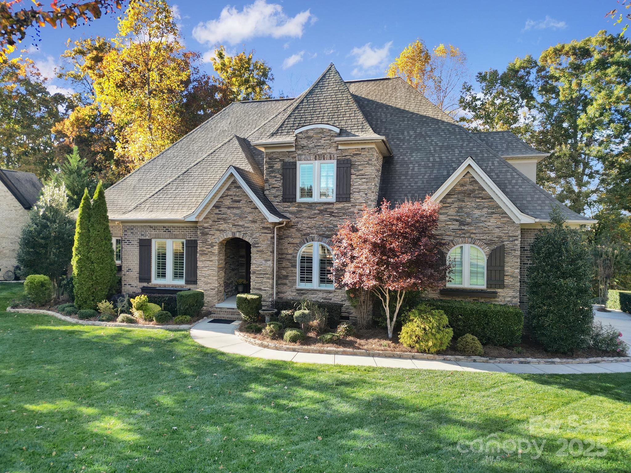 Homes for sale in Fort Mill, SC | 1715 Buckland Ct, Fort Mill, SC 29707 | MLS# 4318333