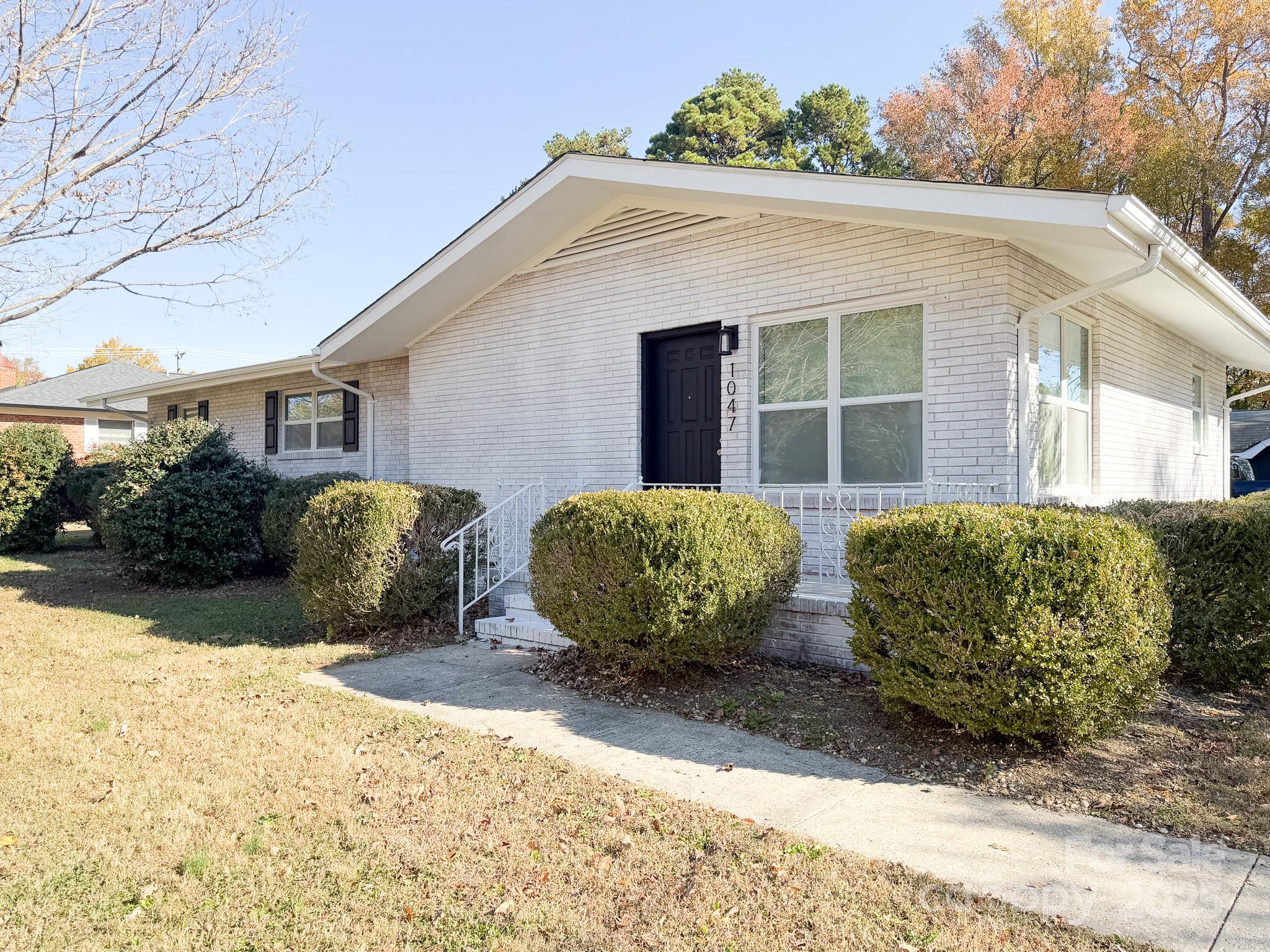 Homes for sale in Charlotte, NC | 1047 Marietta St, Charlotte, NC 28214 | MLS# 4318355