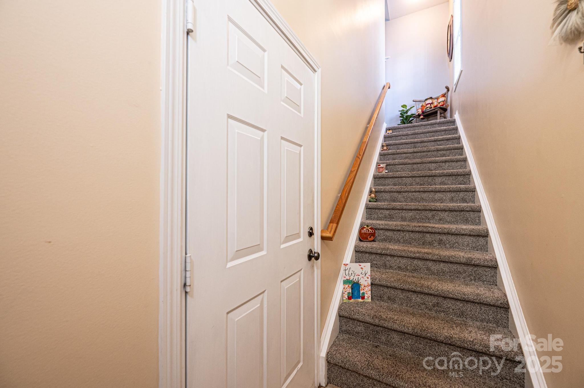 Homes for sale in Hickory, NC | 1364 21St Ave Ne, Hickory, NC 28601 | MLS# 4319110