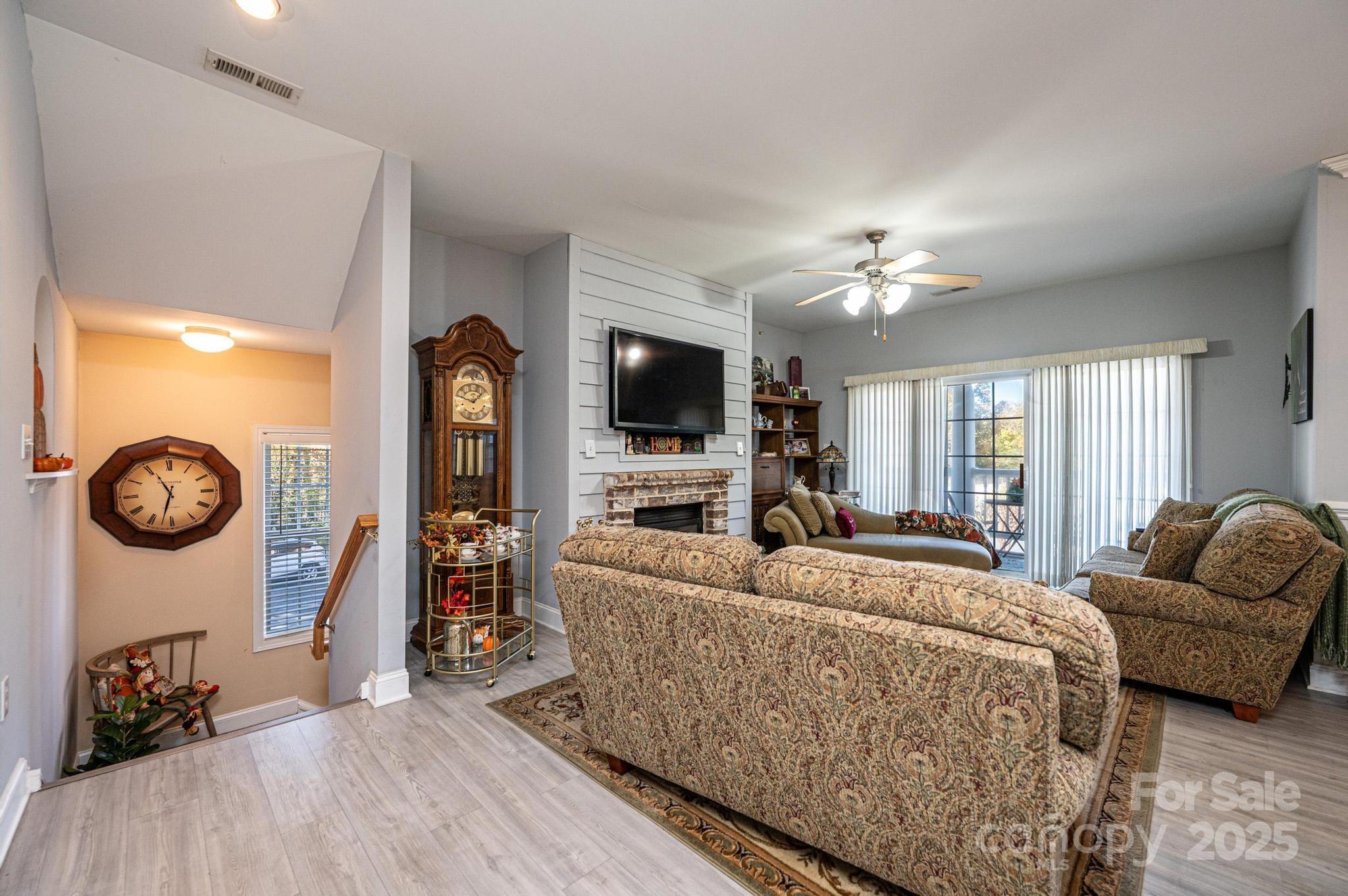 Homes for sale in Hickory, NC | 1364 21St Ave Ne, Hickory, NC 28601 | MLS# 4319110