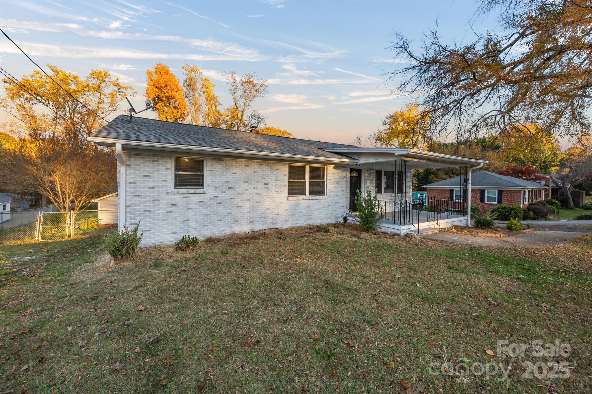 Homes for sale in Lowell, NC | 812 N Main St, Lowell, NC 28098 | MLS# 4319205