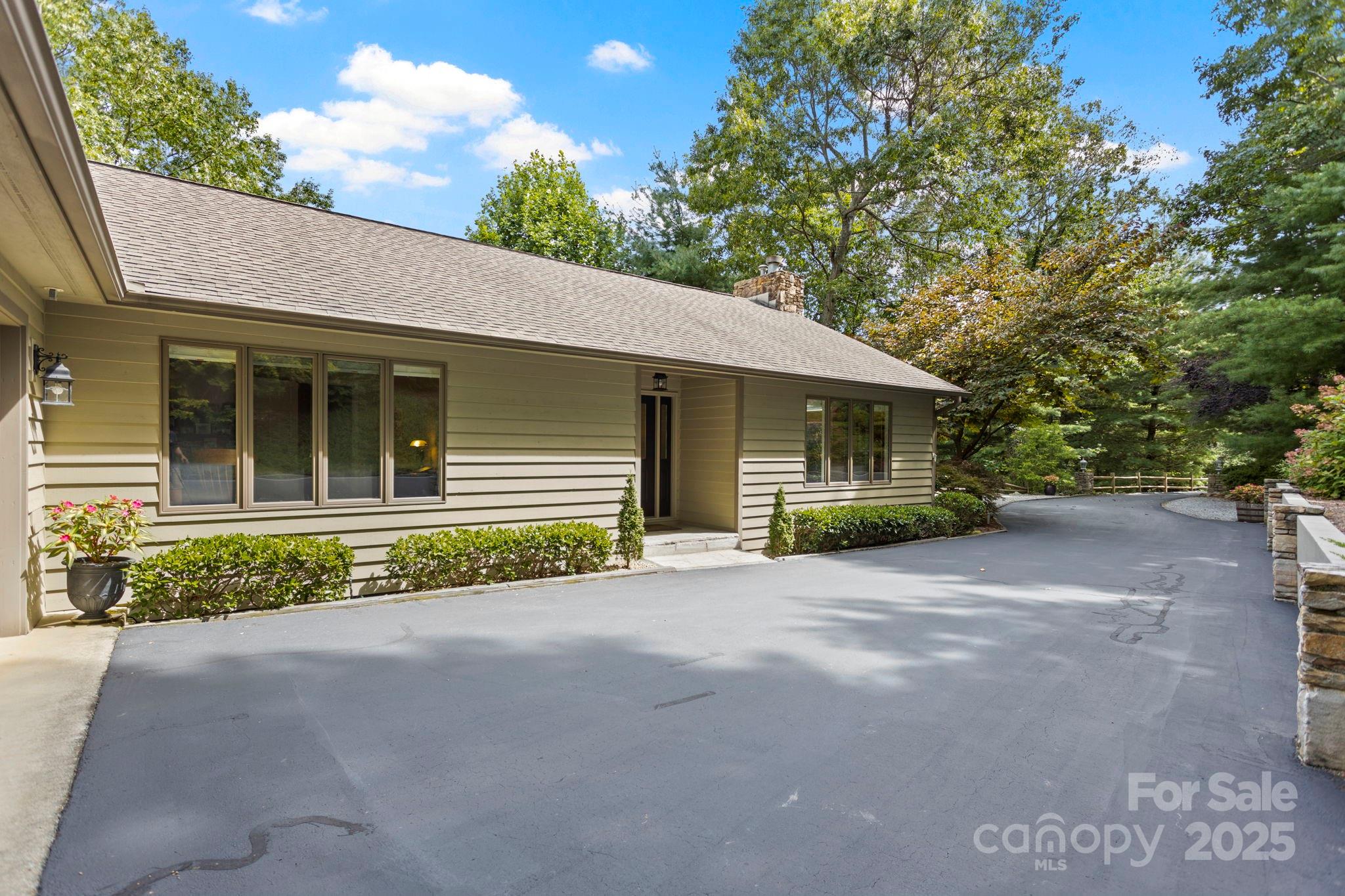 Homes for sale in Flat Rock, NC | 230 Maple Hill Dr, Flat Rock, NC 28731 | MLS# 4319994