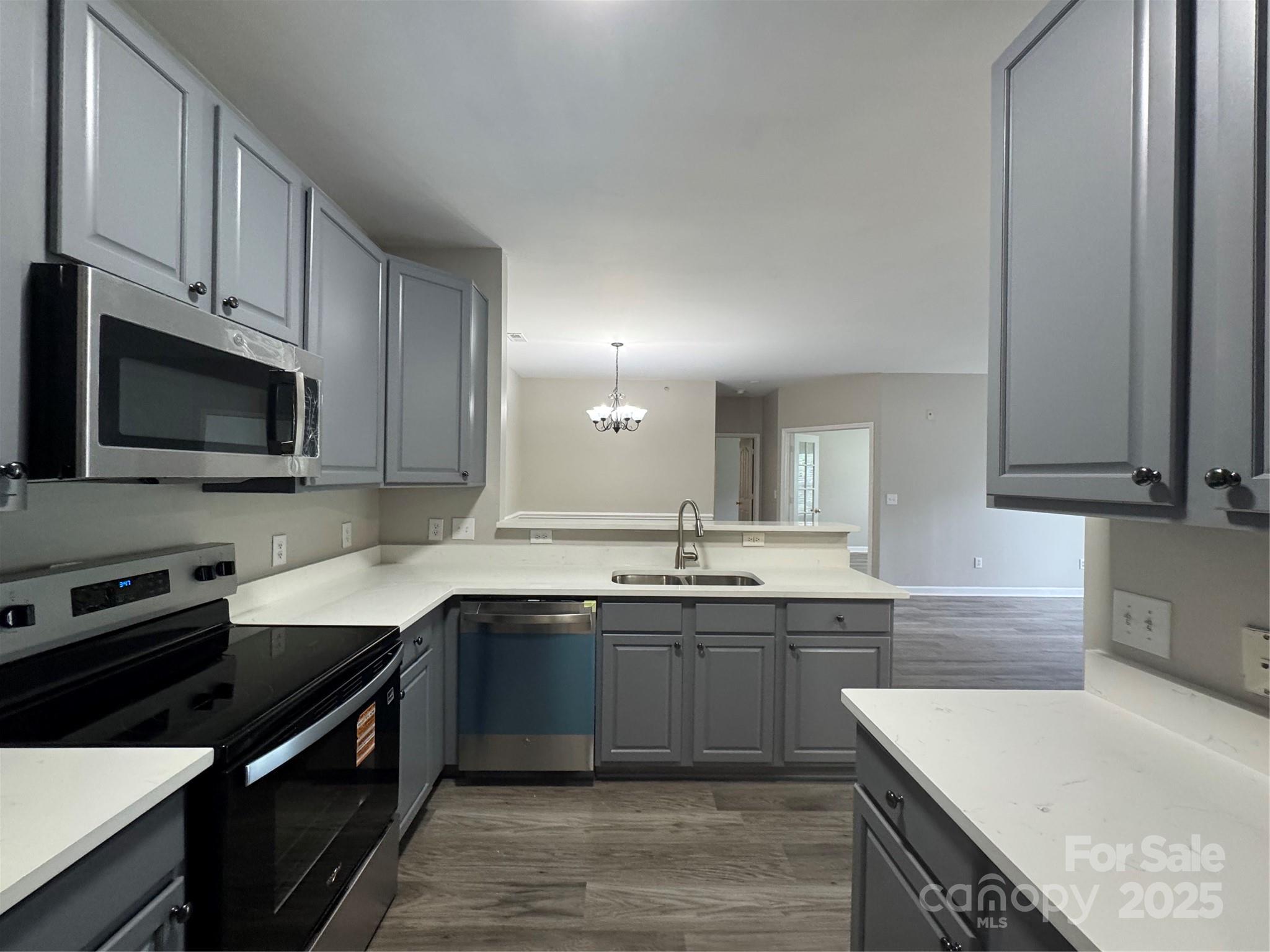 Homes for sale in Charlotte, NC | 10676 Hill Point Ct, Charlotte, NC 28262 | MLS# 4320673