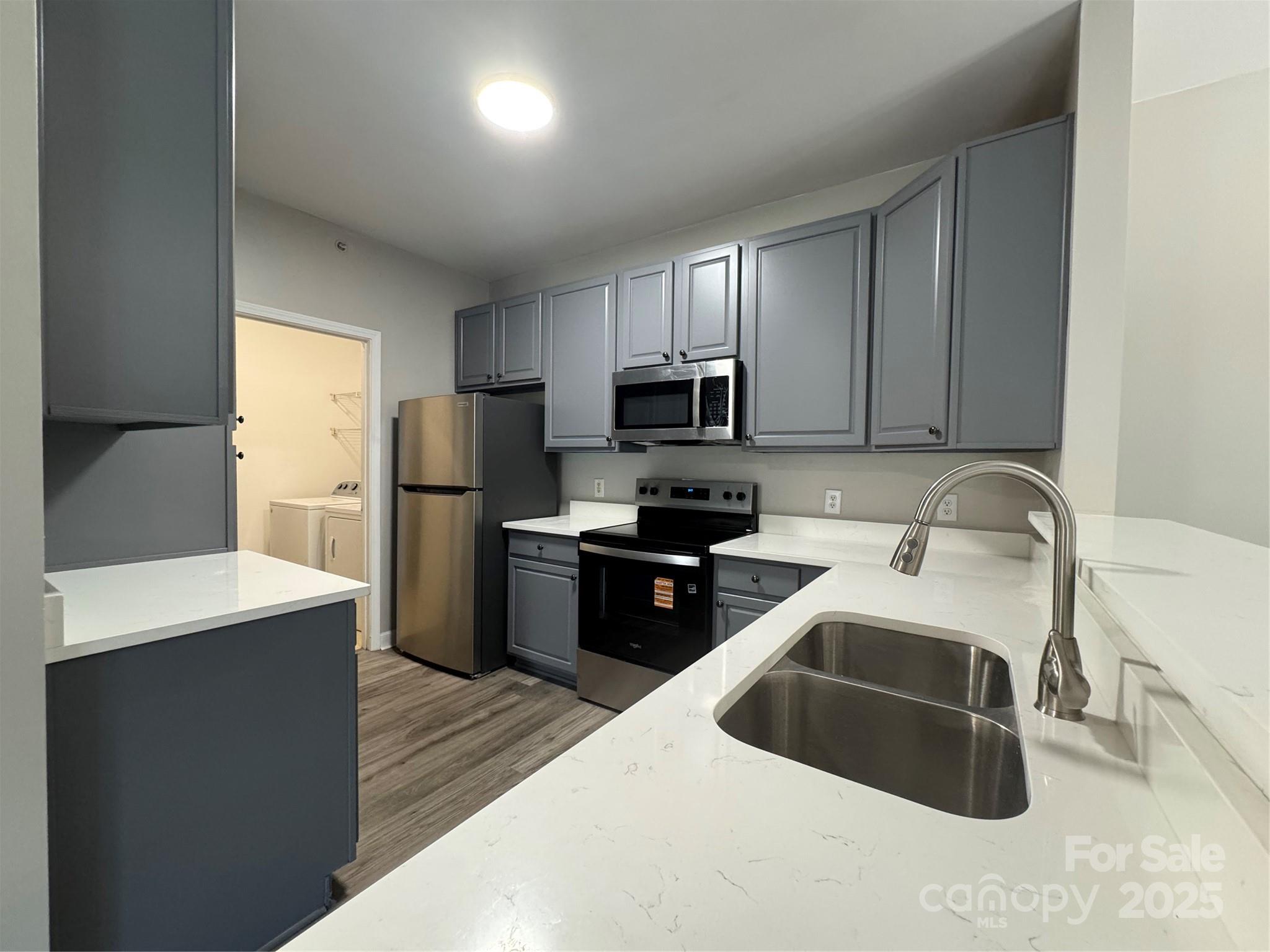 Homes for sale in Charlotte, NC | 10676 Hill Point Ct, Charlotte, NC 28262 | MLS# 4320673