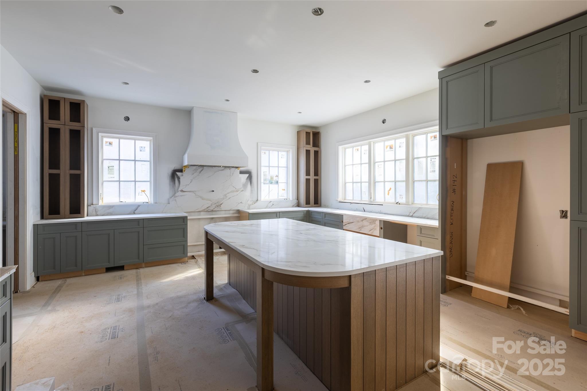 Homes for sale in Charlotte, NC | 1007 Dacavin Dr, Charlotte, NC 28226 | MLS# 4320838